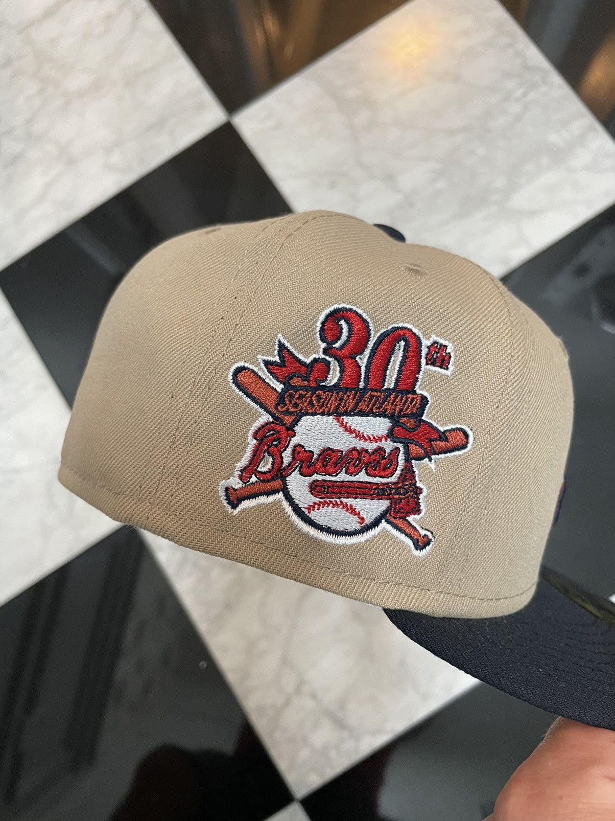 New Era 🔥 Exclusive Braves fitted hat size 7 Size ONE SIZE - 3 Thumbnail