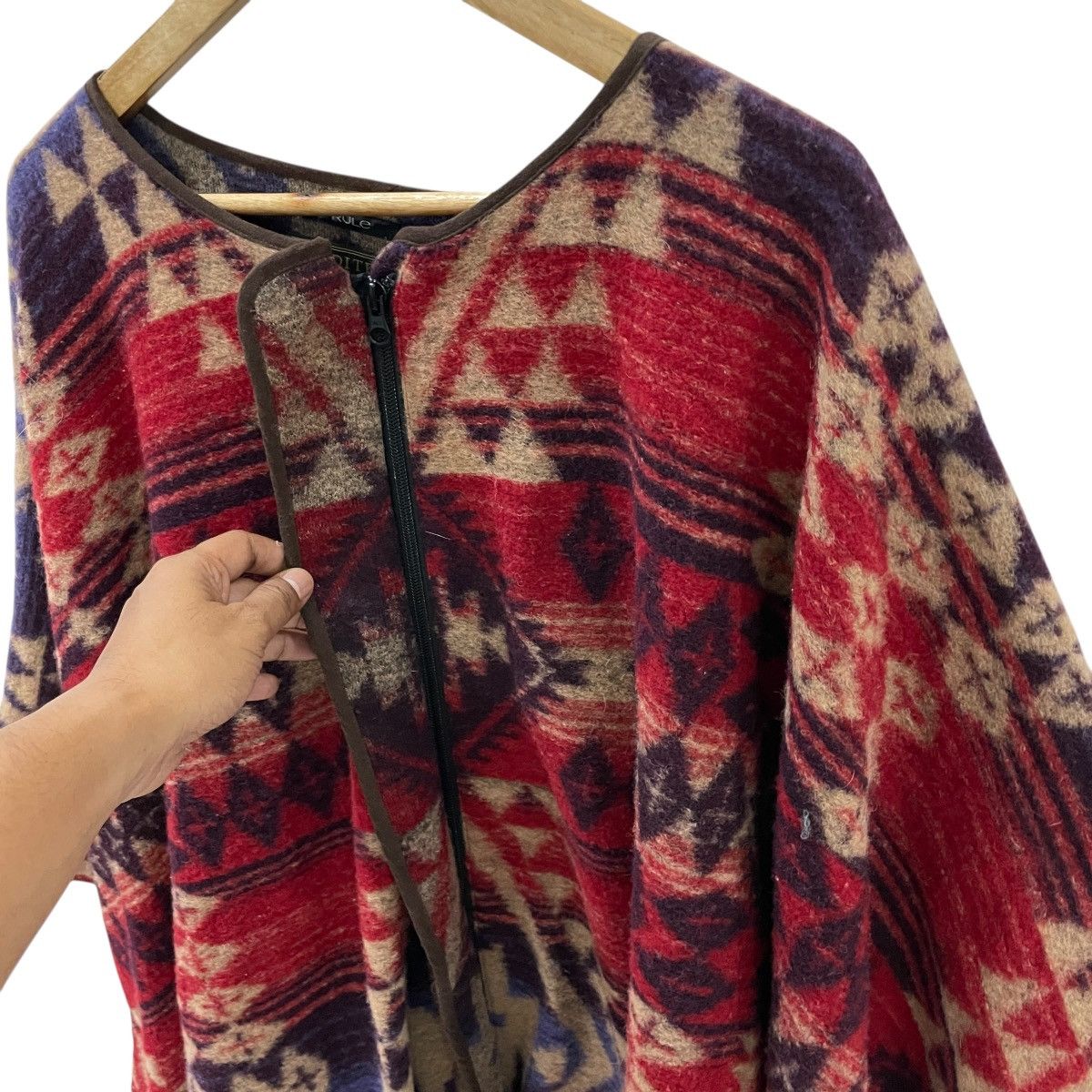 Japanese Brand Vintage Rule Ardites Aztex Navajo Art Knit Italian Ponchos Size ONE SIZE - 5 Thumbnail