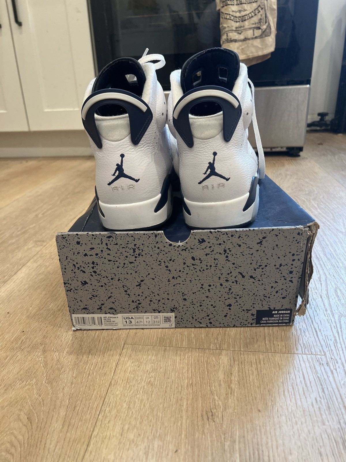 Jordan Brand Air Jordan Retro 6 Midnight Navy Size US 13 / EU 46 - 6 Thumbnail