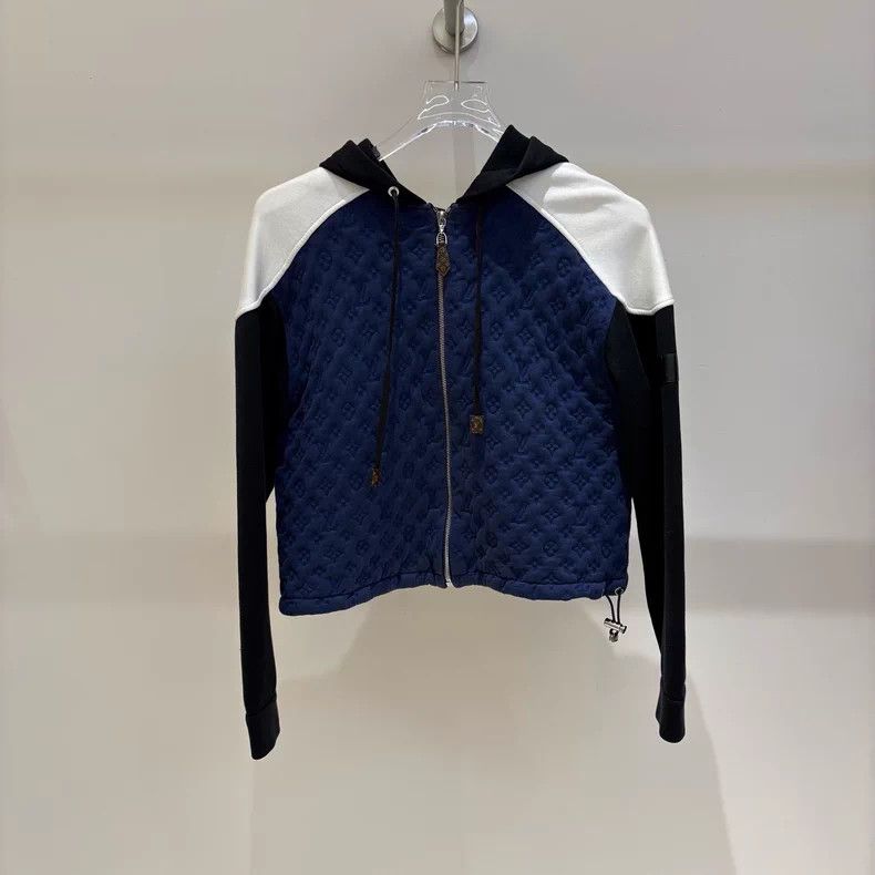 Louis Vuitton Louis Vuitton Three-color embossed full-printed logo hoode Size S / US 4 / IT 40 - 1 Thumbnail
