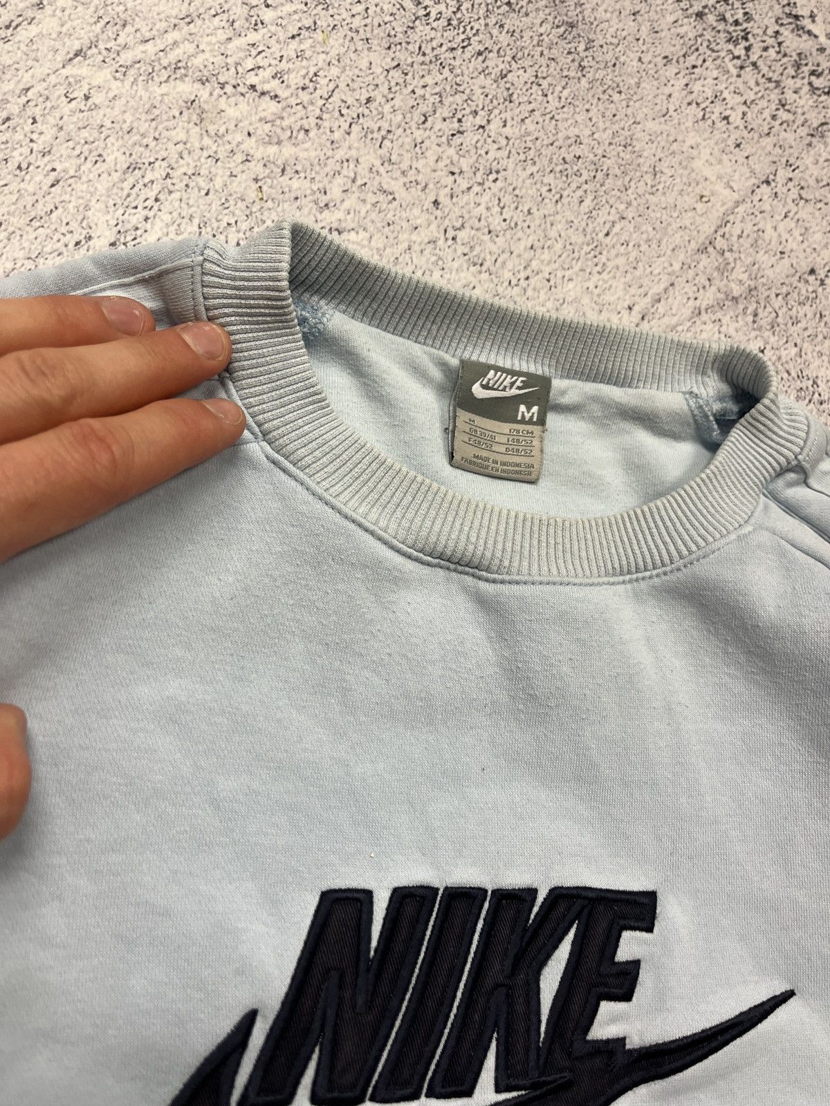 Nike Vintage 00’s Nike Sweatshirt Crewneck Baggy Big Center Logo Size US M / EU 48-50 / 2 - 6 Thumbnail