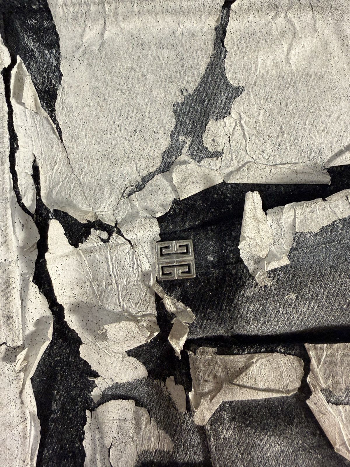 Givenchy SS21 Cracked White Painted Jeans Size US 31 - 4 Thumbnail
