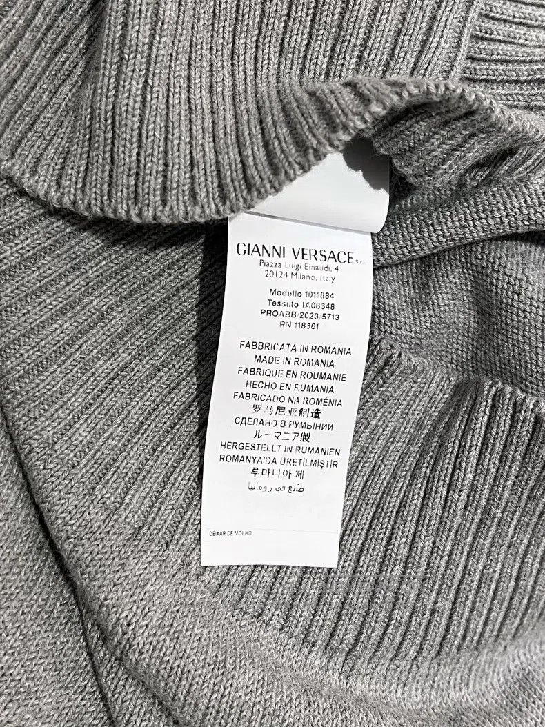 Versace Versace Medusa back pattern embroidered cotton sweater Size US L / EU 52-54 / 3 - 8 Thumbnail