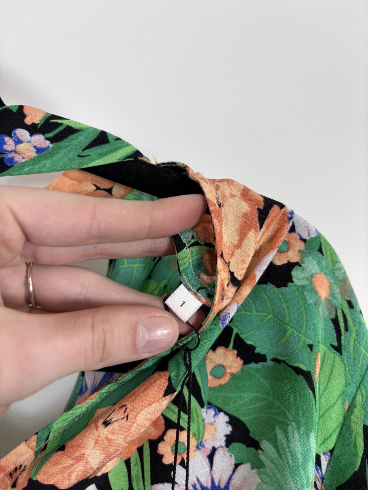 Sandro Sandro NWT Women’s Reda Floral Print Boho Silk Blouse Top Size S / US 4 / IT 40 - 6 Thumbnail