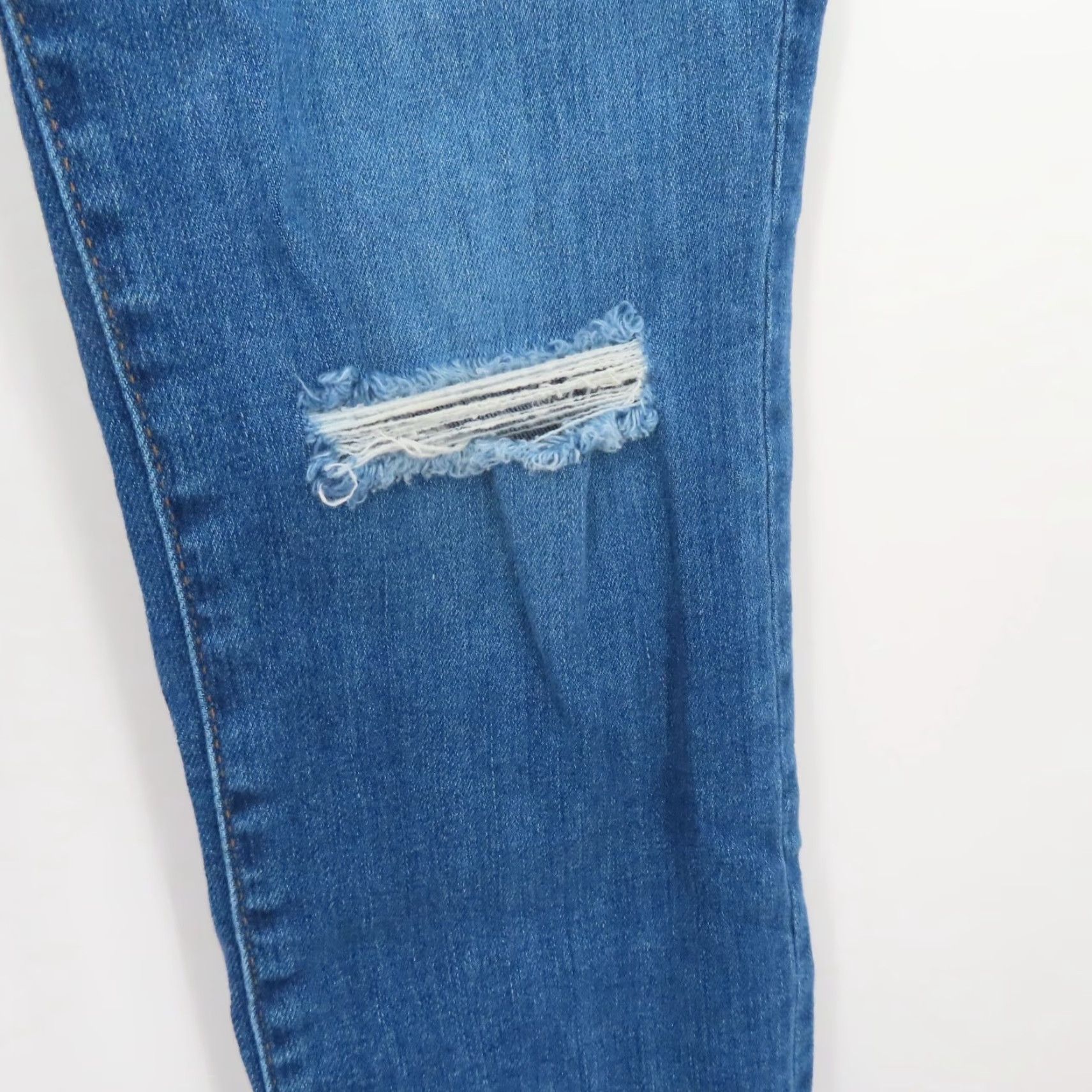 Madewell Madewell Womens Jeans 25 High Rise Skinny Crop Denim Blue Distressed 5-Pocket Size 42" / US 20 - 5 Thumbnail