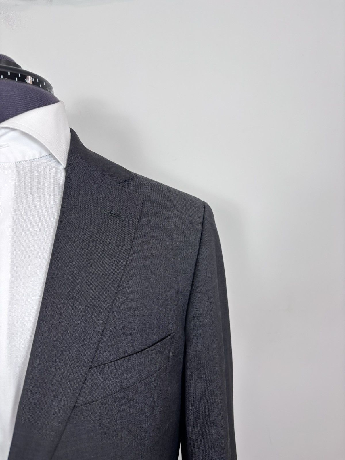 Hugo Boss Hugo Boss Bertolucci/Movie Men’s 2-Piece Gray Wool Suit Size 40R - 4 Thumbnail