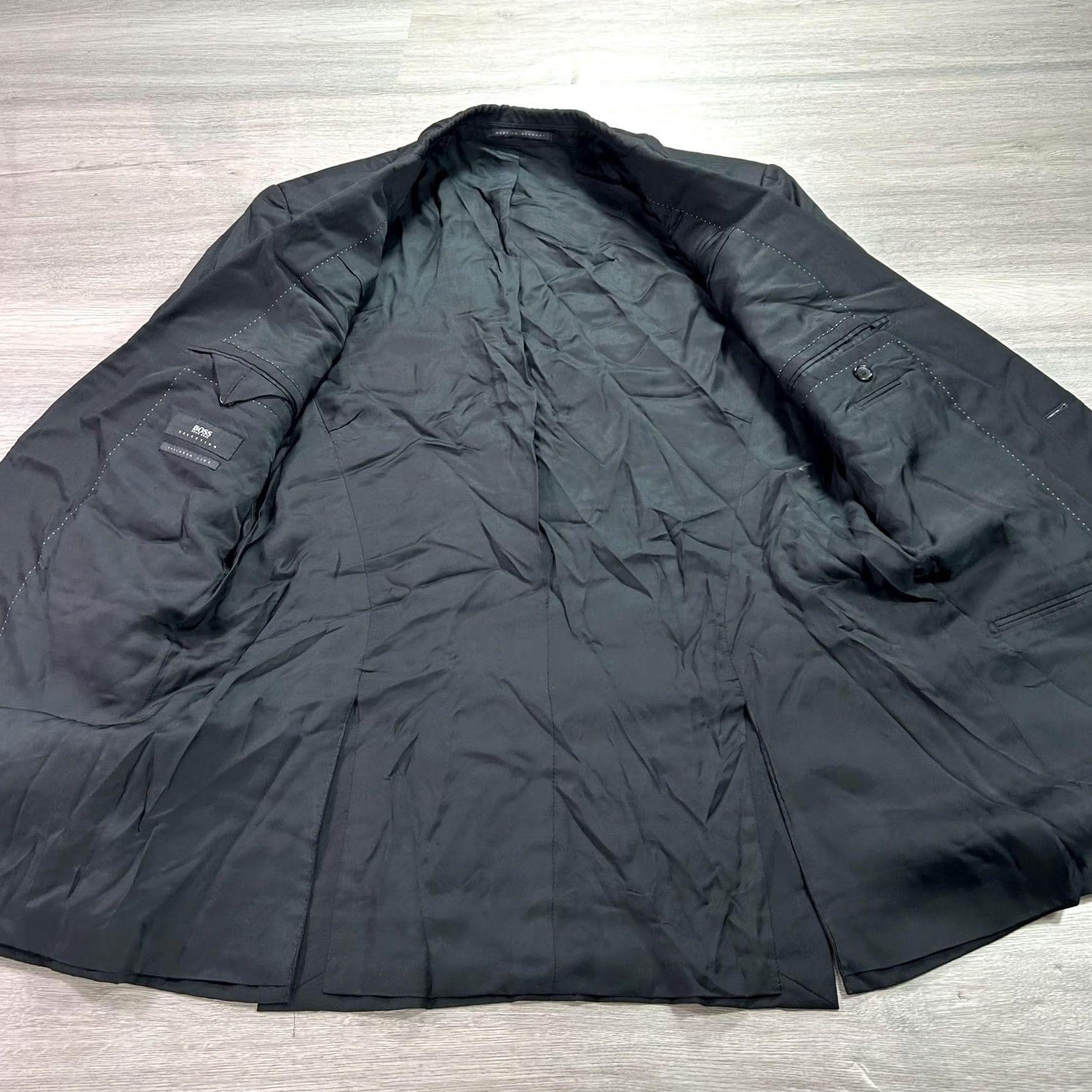 Hugo Boss VINTAGE BOSS Hugo Boss Blazer Mens 42L Black Virgin Wool Made in Slovakia Selection Tailored Line 2 Button Notch Lapel Wool Jacket Coat Mens Size 42R - 3 Thumbnail