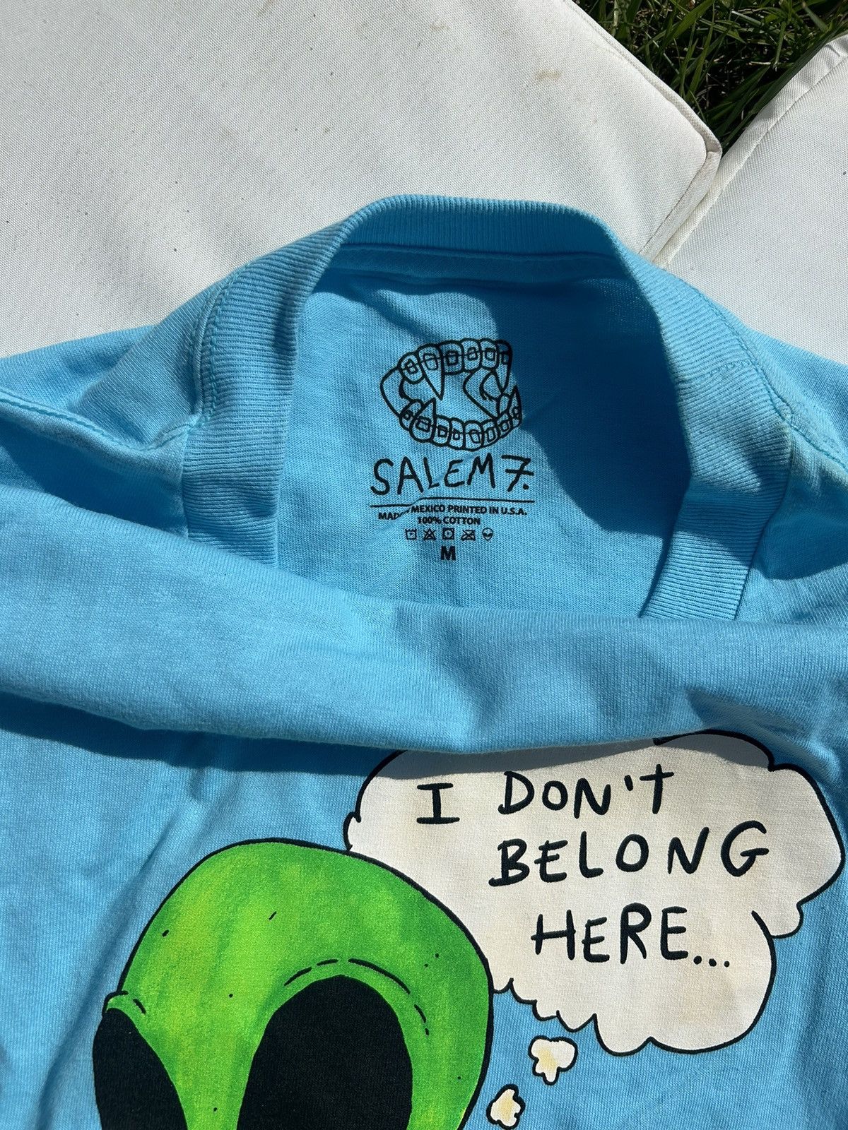 Vintage Salem 7 - I Dont Belong Here T Shirt - Medium Size US M / EU 48-50 / 2 - 7 Thumbnail