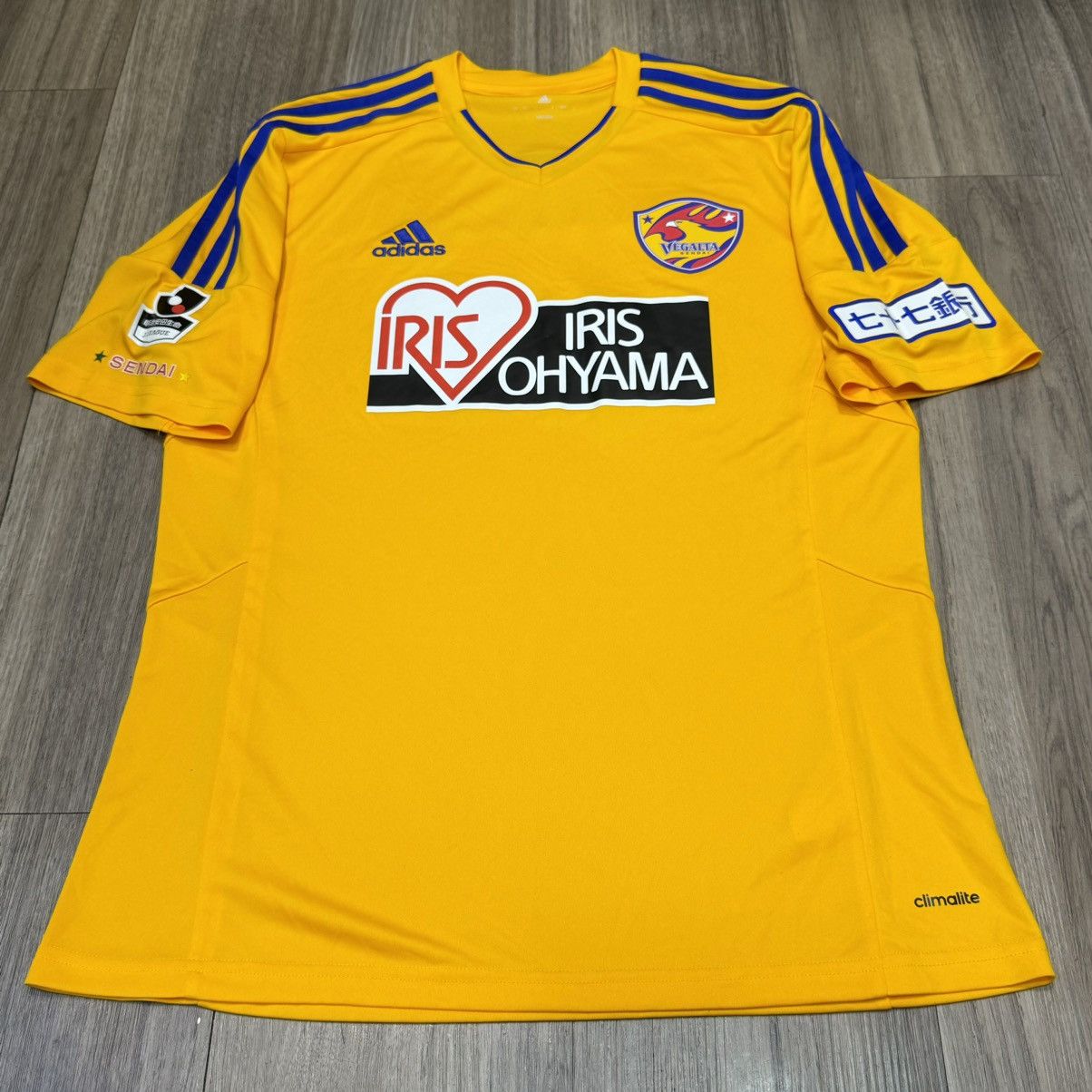 Adidas Vegalta Sendai 2015 home shirt Size US M / EU 48-50 / 2 - 1 Thumbnail