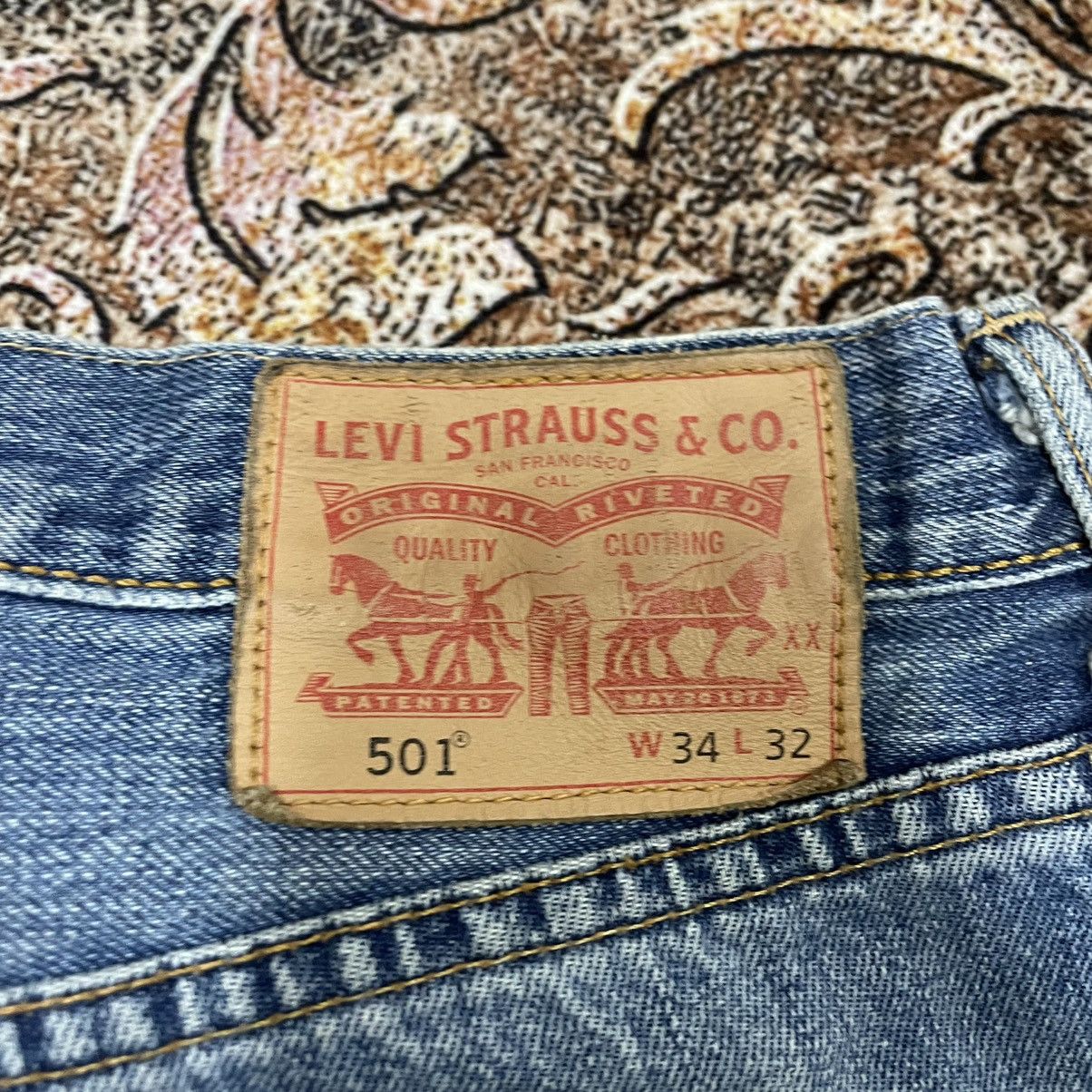 Levi's Vintage Clothing 🔥Vintage Levis 501 Stoned Washed Ripped Distress Dirty Denim Size US 34 / EU 50 - 15 Thumbnail