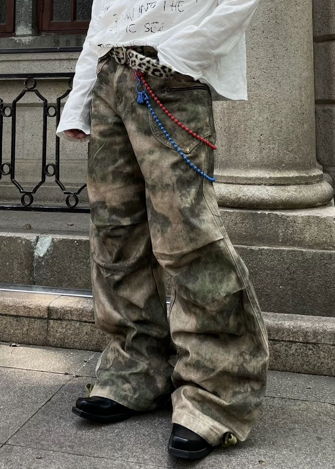 Japanese Brand × Vintage Avant garde punk camouflage pleated utility work pants Size US 28 / EU 44 - 6 Thumbnail