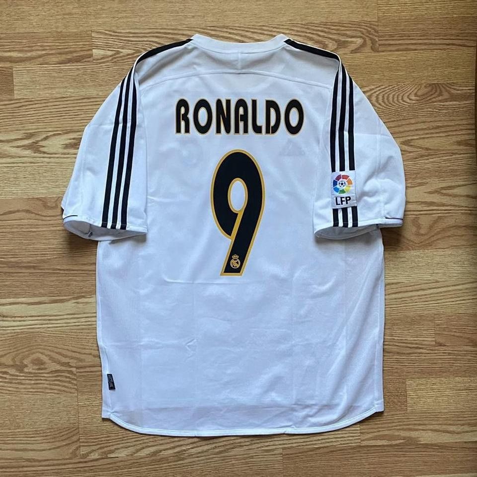 Real Madrid Ronaldo Nazario 2003 04 home La Liga jersey