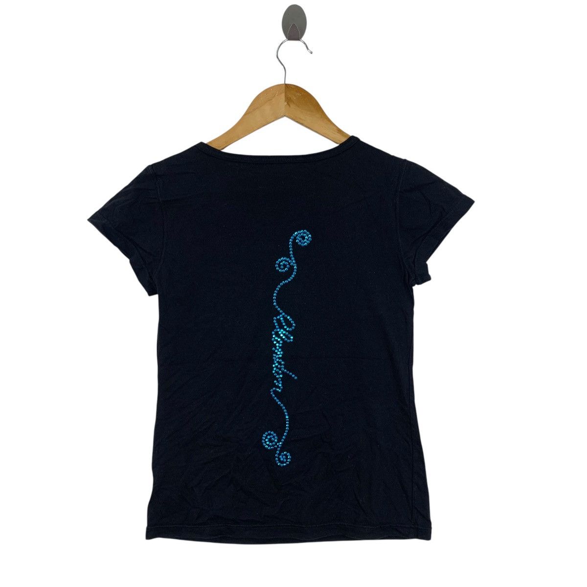 Japanese Brand R LONDON Japanese Brand Perfume Design Beads Tshirt Size S / US 4 / IT 40 - 2 Thumbnail