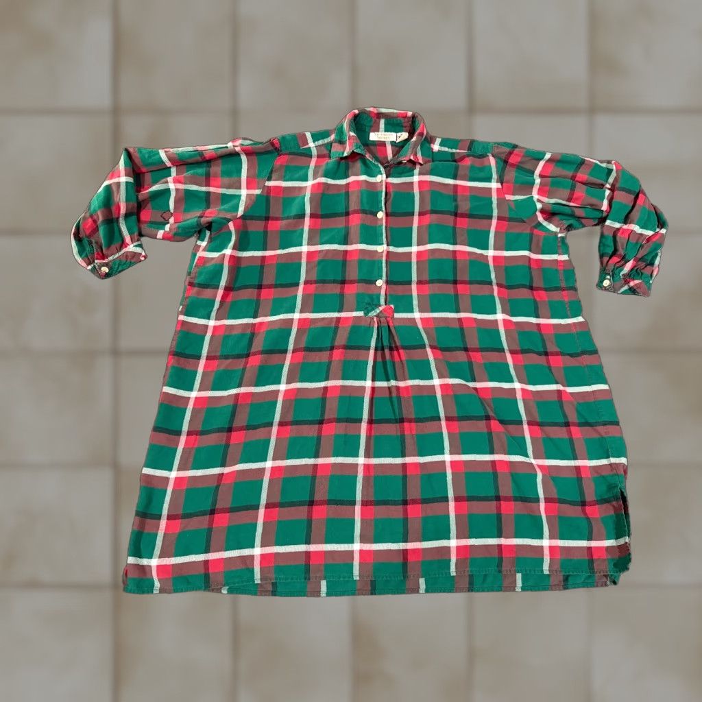 Victoria's Secret Victoria’s Secret blouse womens medium green red plaid vintage button front Size M / US 6-8 / IT 42-44 - 1 Thumbnail