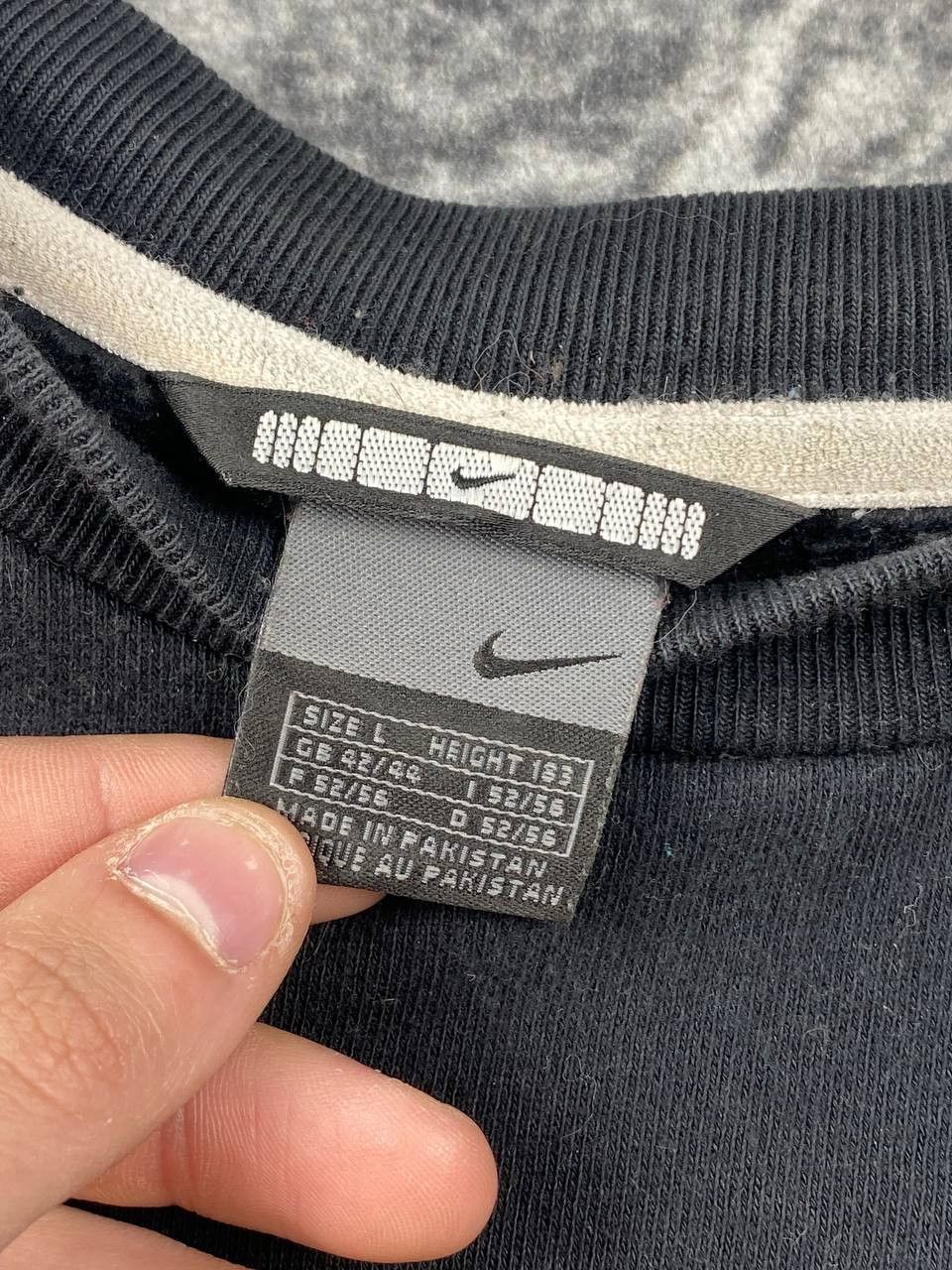 Nike Vintage Nike Manchester United Soccer Sweatshirt 2000s Men Size US L / EU 52-54 / 3 - 2 Thumbnail