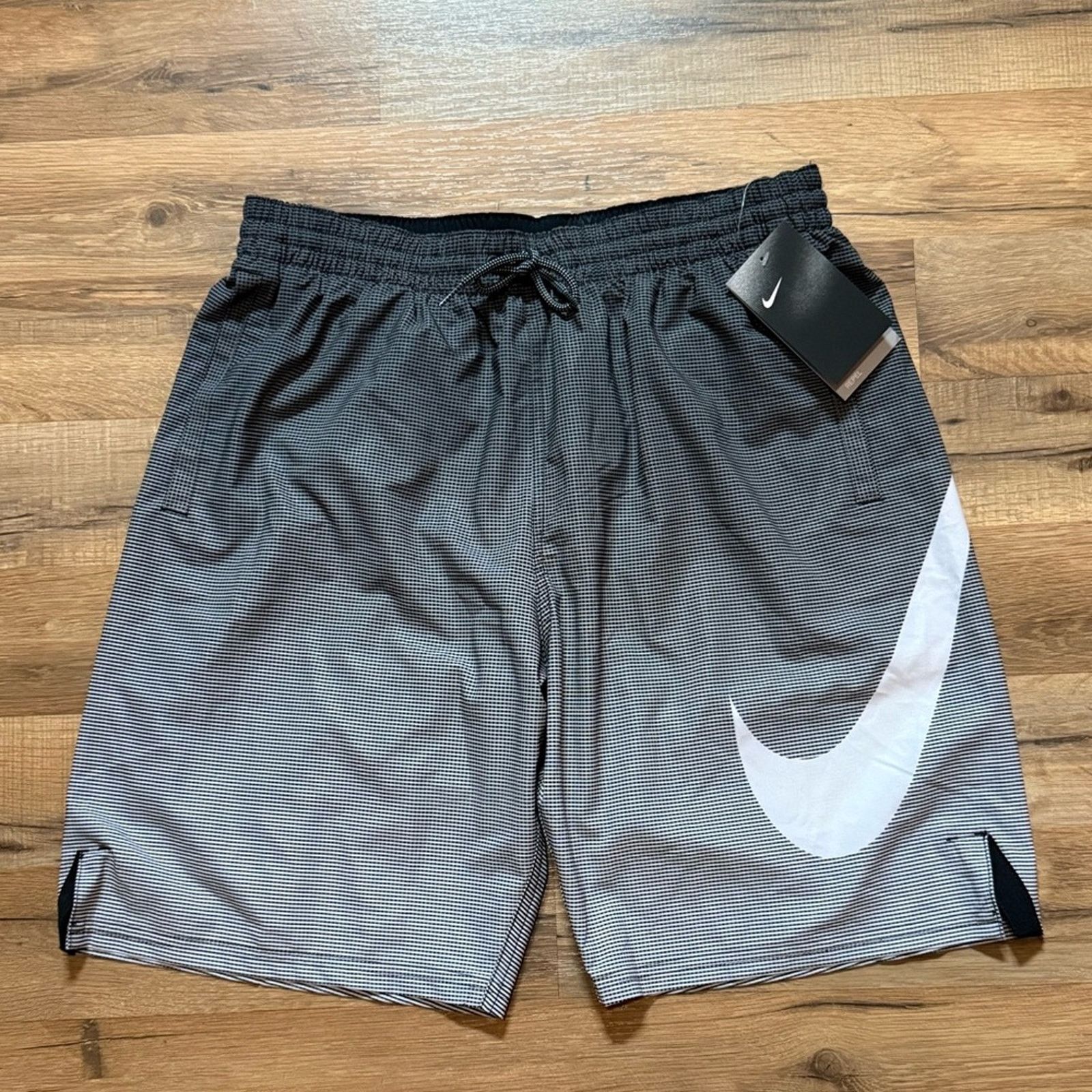 Nike 2016 Nike Water Repellents Color Gradient Grid Print Shorts Size US 30 / EU 46 - 1 Thumbnail