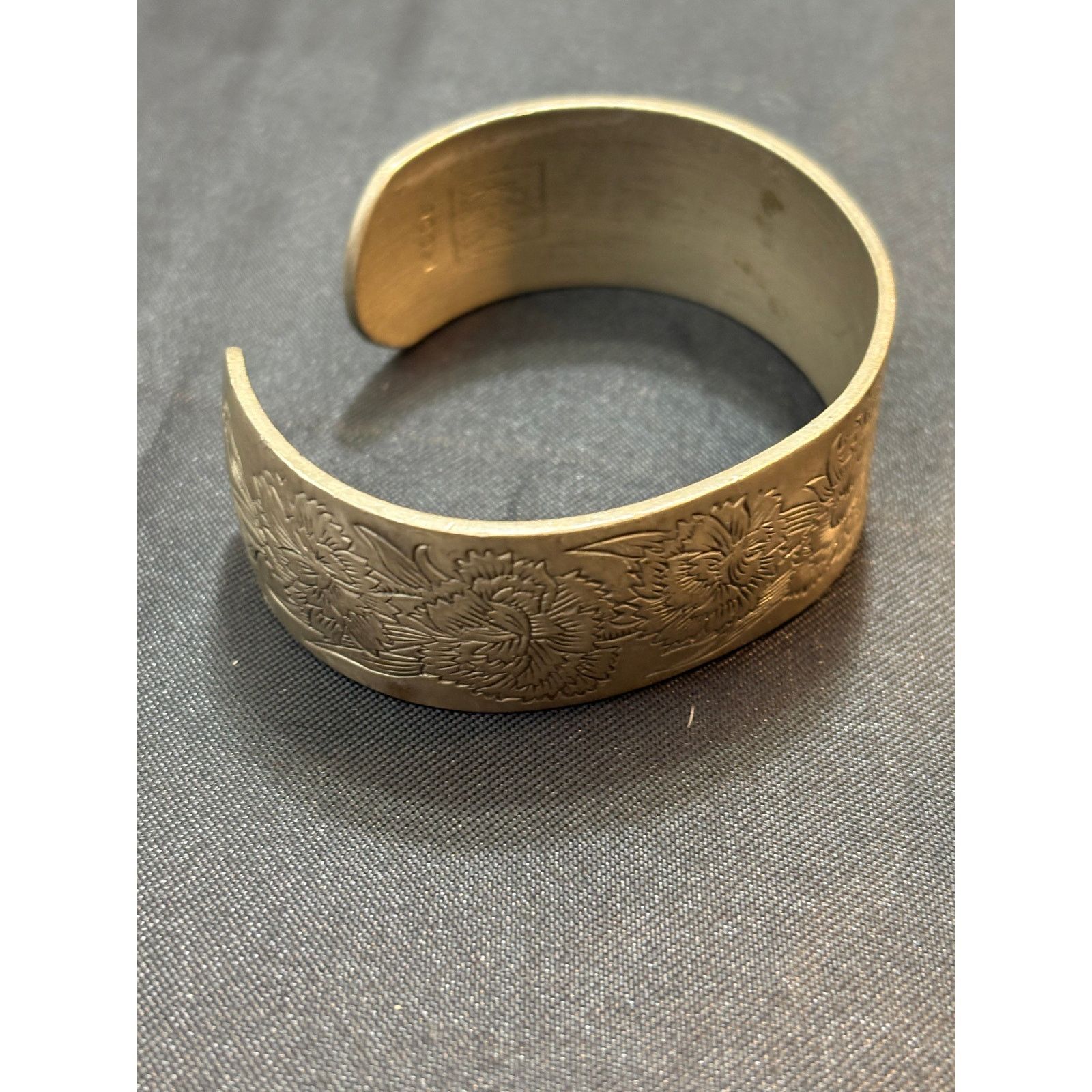 Other VTG Kirk Pewter Floral Etched Cuff Bracelet Sz 7.25” Size ONE SIZE - 3 Thumbnail