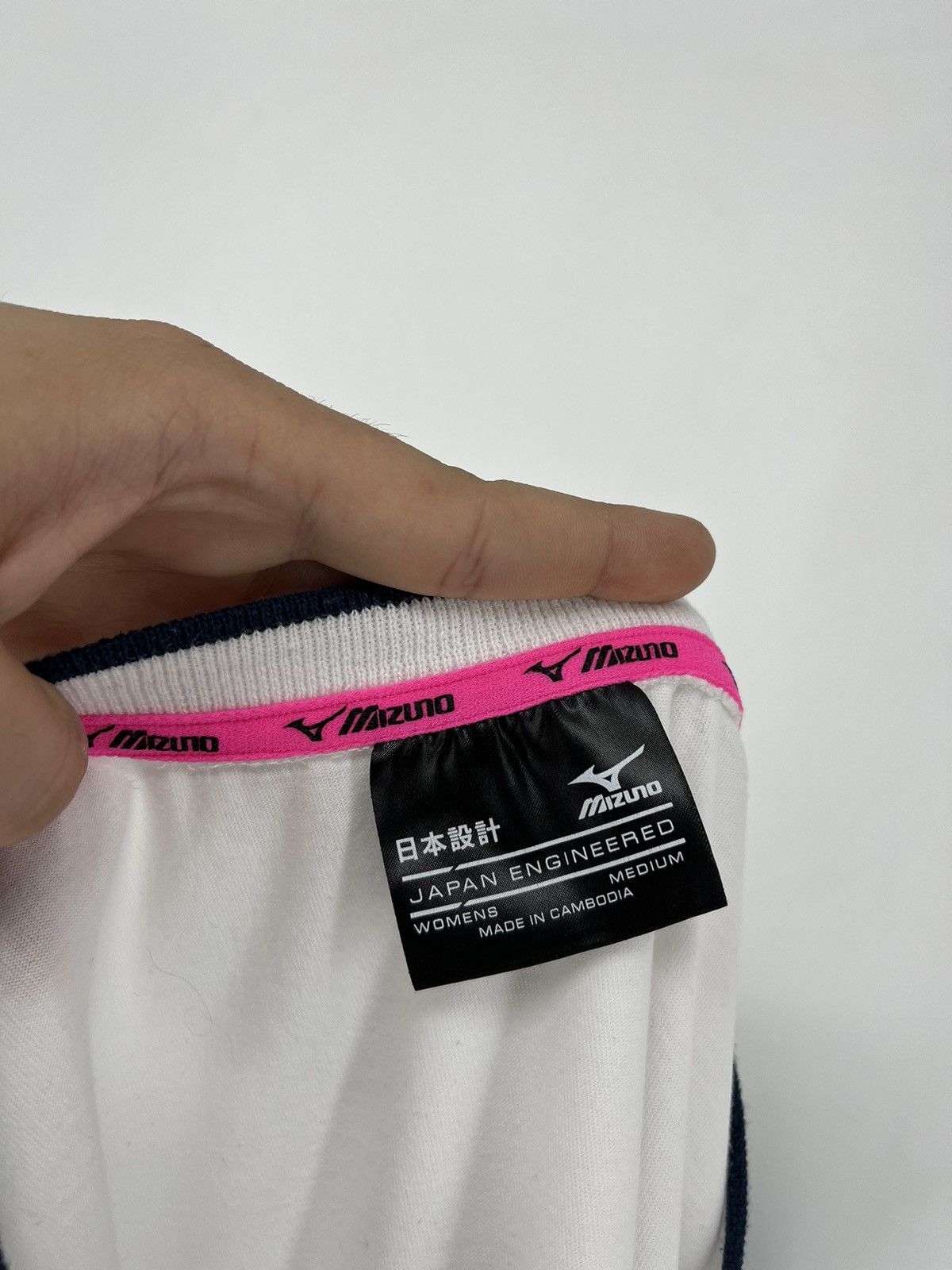 Mizuno Vintage Mizuno Frauen Handball Tshirt Sportswear Style Size US M / EU 48-50 / 2 - 11 Thumbnail