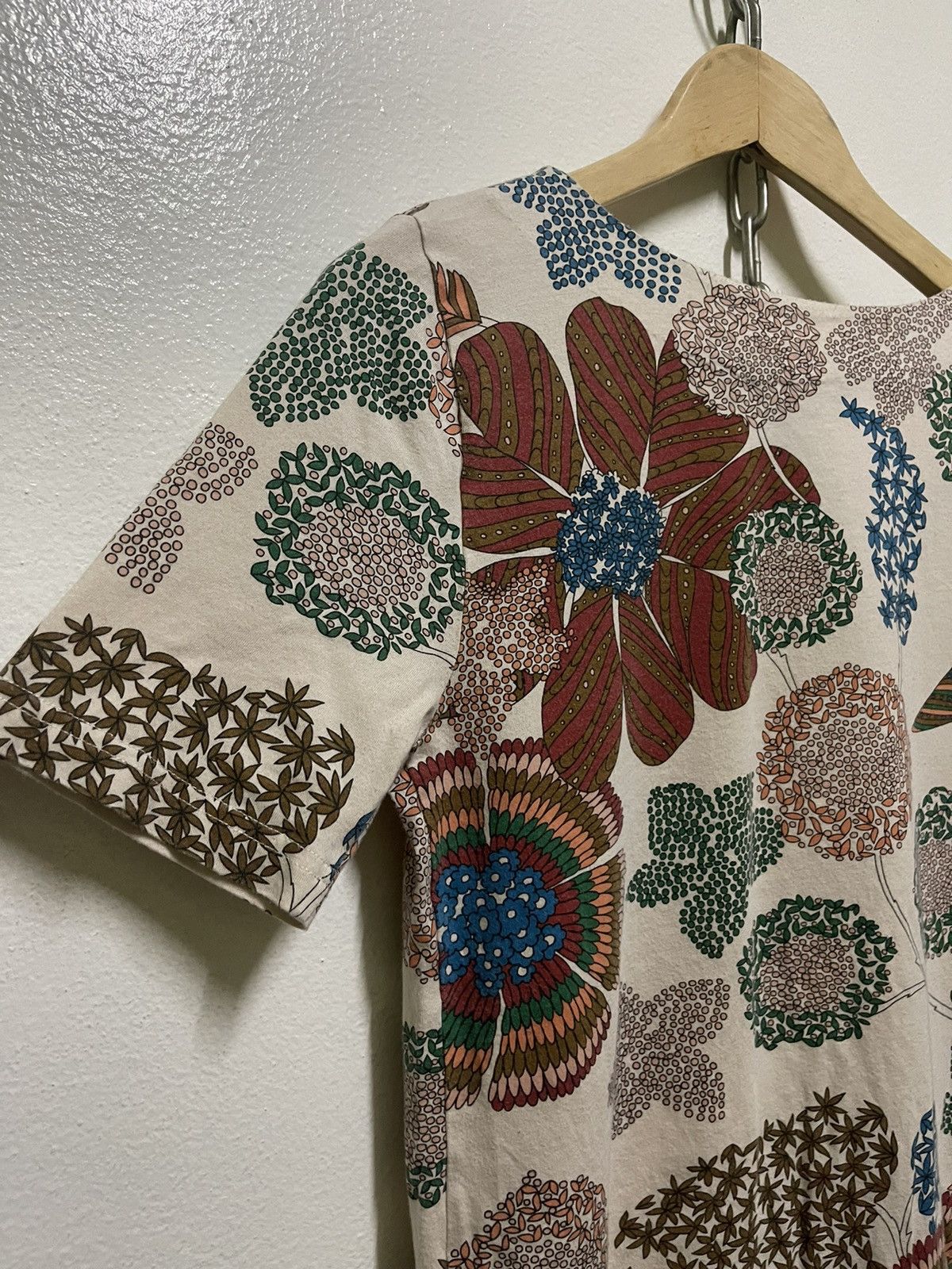 Marc Jacobs × Marc by Marc Jacobs Marc Jacobs Floral Abstract T Shirt Size XS / US 0-2 / IT 36-38 - 9 Thumbnail