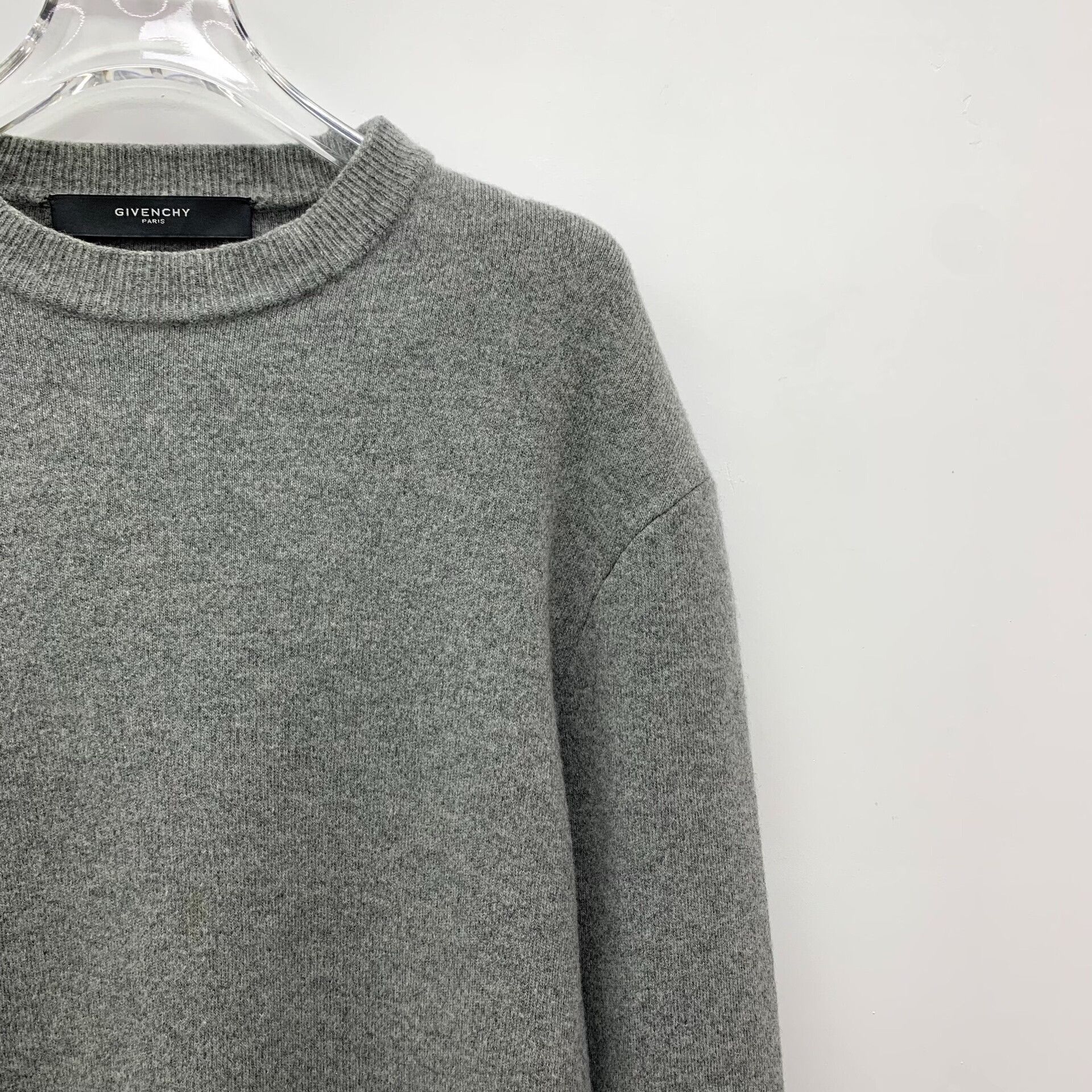 Givenchy givenchy gray wool crew neck sweater Size US M / EU 48-50 / 2 - 3 Thumbnail