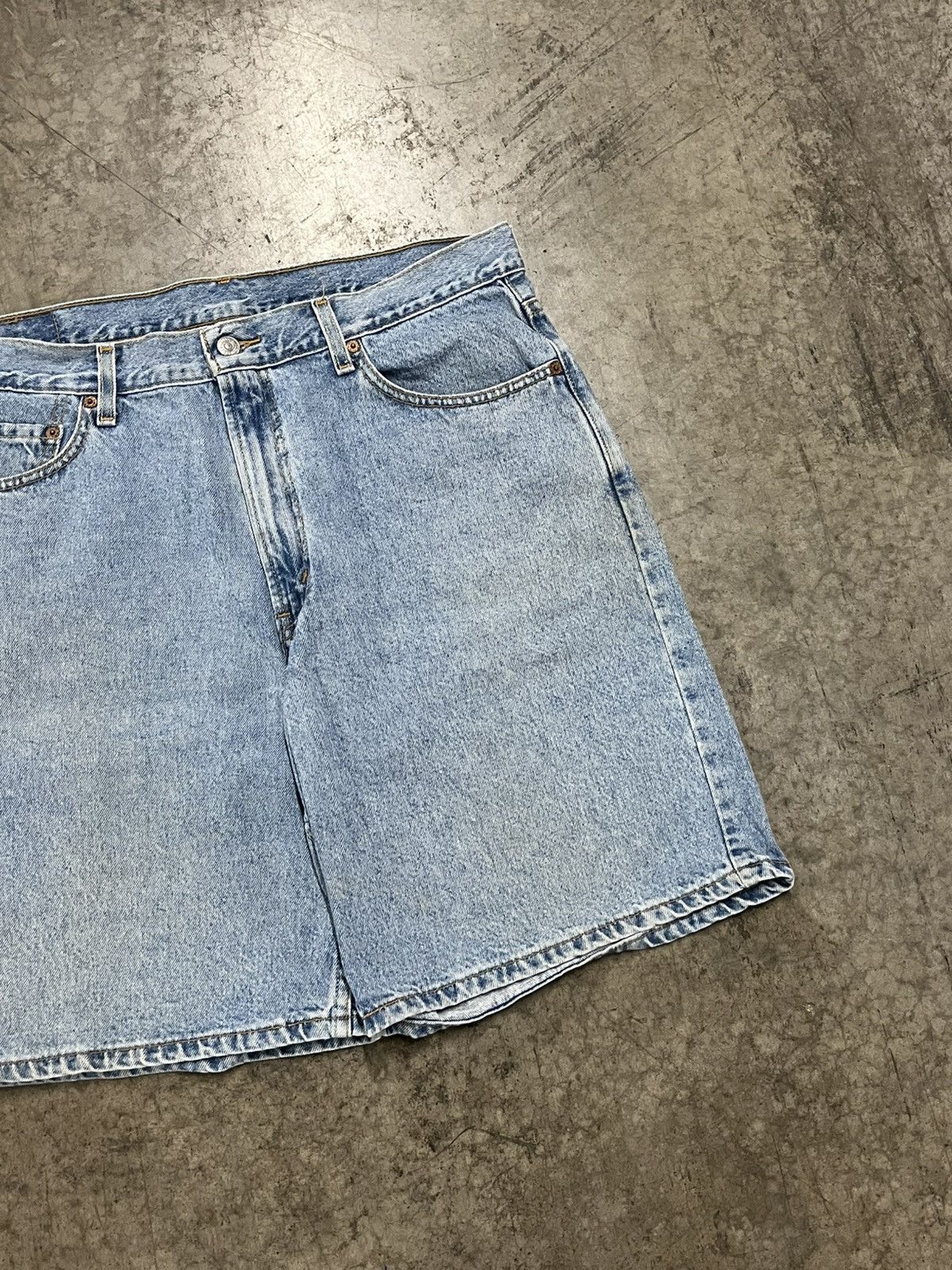 Levi's × Vintage Levi’s vintage 550 jorts baggy skater streetwear hype rare Size US 36 / EU 52 - 7 Thumbnail