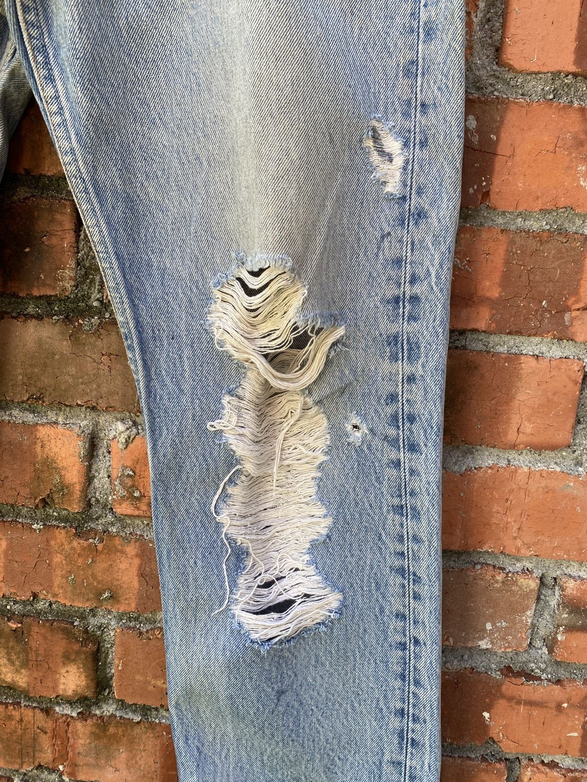 Levi's × Levi's Vintage Clothing × Vintage W32x27.5 vintage levi's 501 made in USA distressed denime Size US 32 / EU 48 - 4 Thumbnail