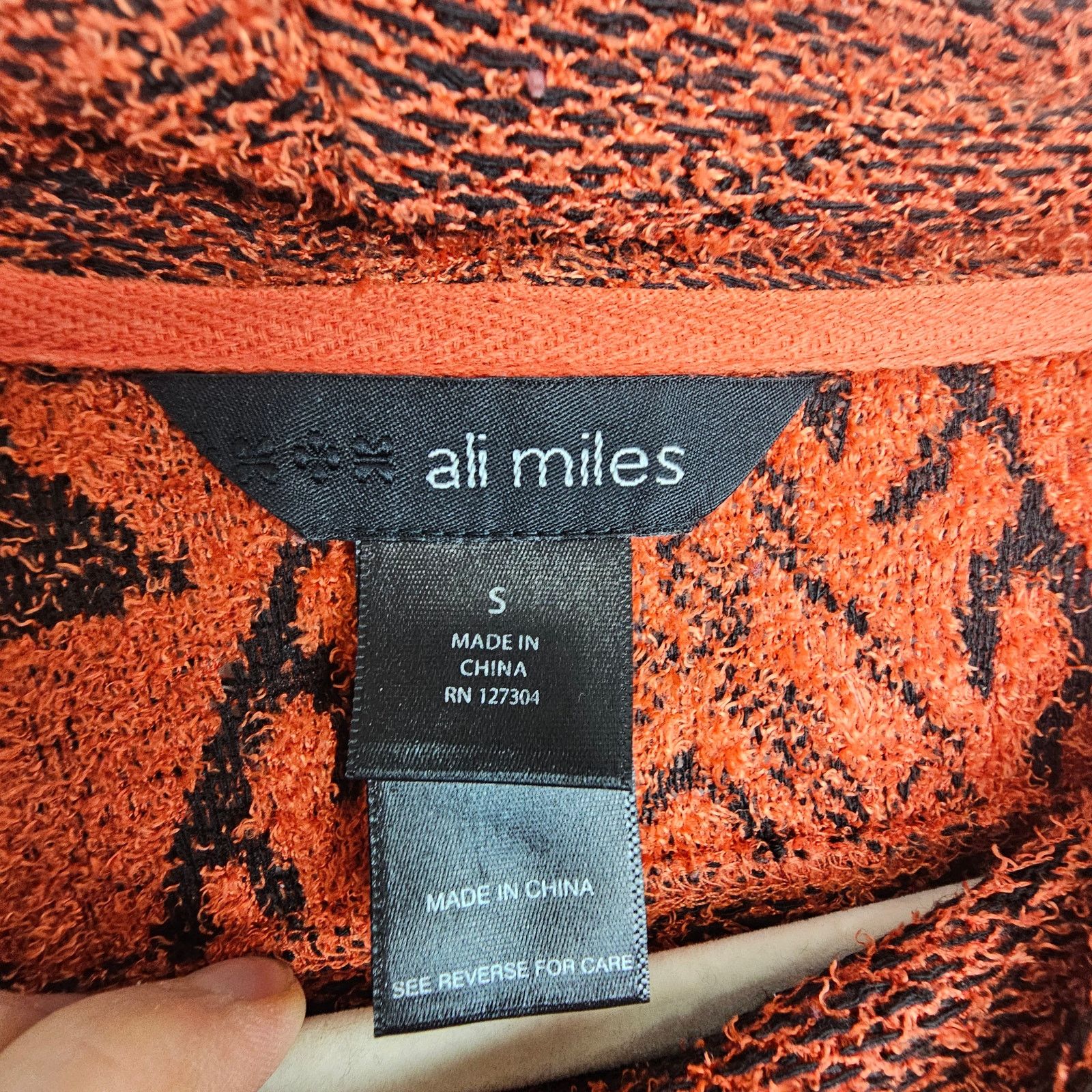 Miles New York Ali Miles Aztec Tribal Cowl Neck Fuzzy Sweater Southwestern Size S / US 4 / IT 40 - 6 Thumbnail