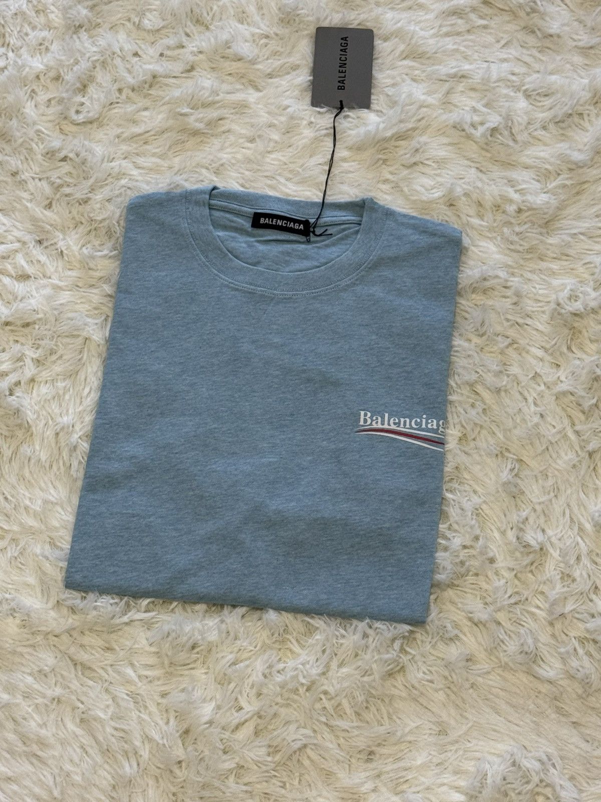 Balenciaga Balenciaga sky bluet shirt Size US S / EU 44-46 / 1 - 1 Thumbnail