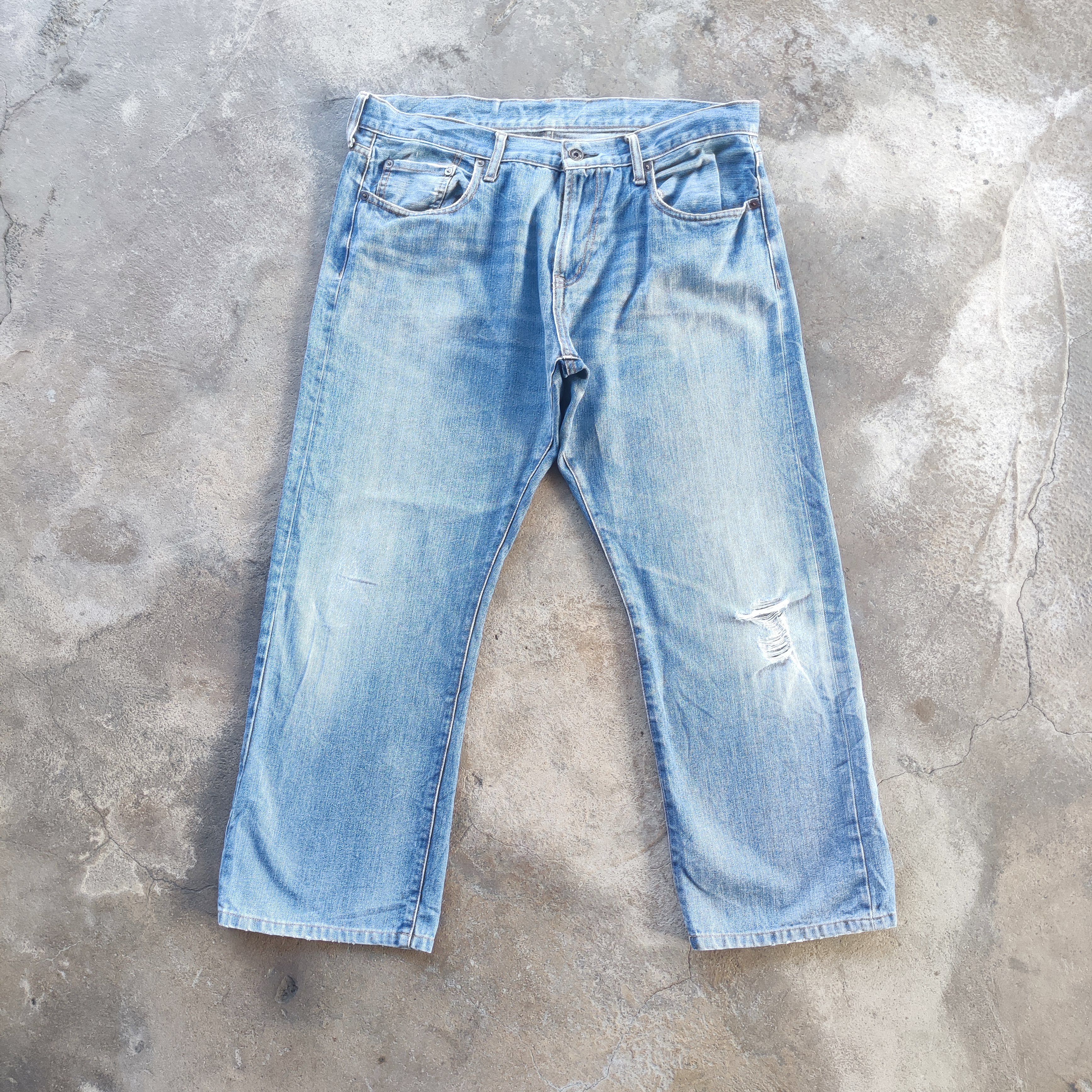 Japanese Brand Vintage Japanese Brand Buggy Jeans Distressed Faded Pants Size US 37 - 1 Thumbnail