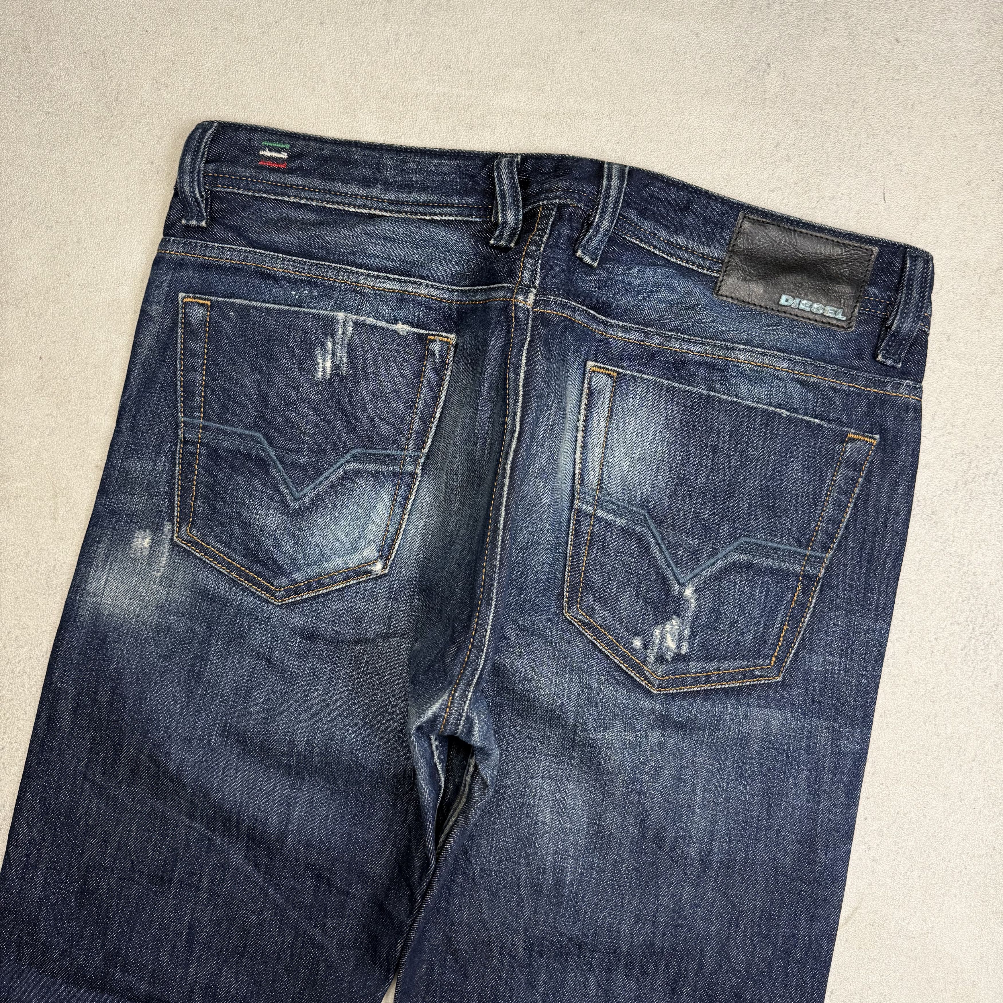 Diesel Diesel Viker-R-Box Distressed Jeans Size US 31 - 4 Thumbnail