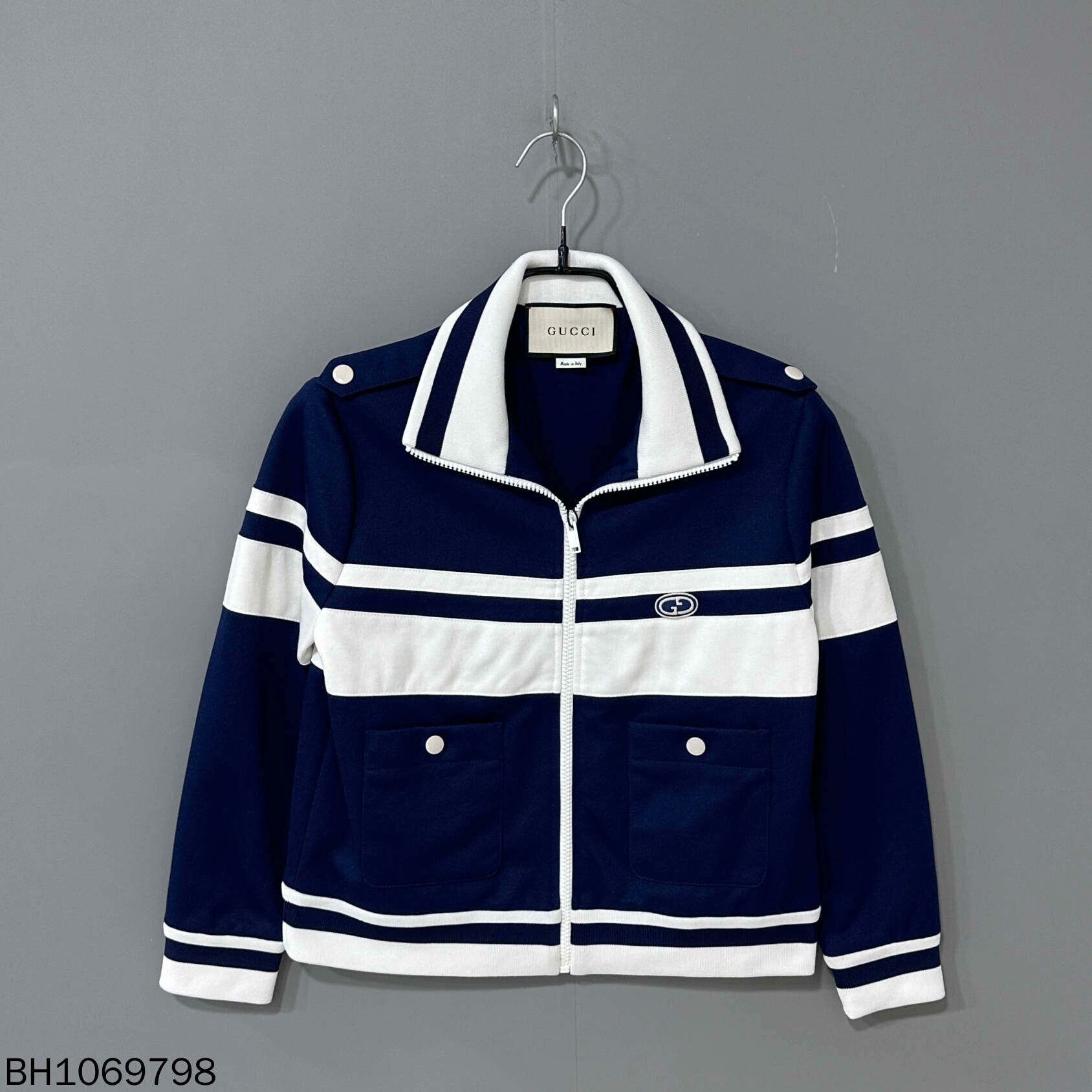 Gucci Gucci Retro Striped Jacket XS Women Size XS / US 0-2 / IT 36-38 - 1 Thumbnail
