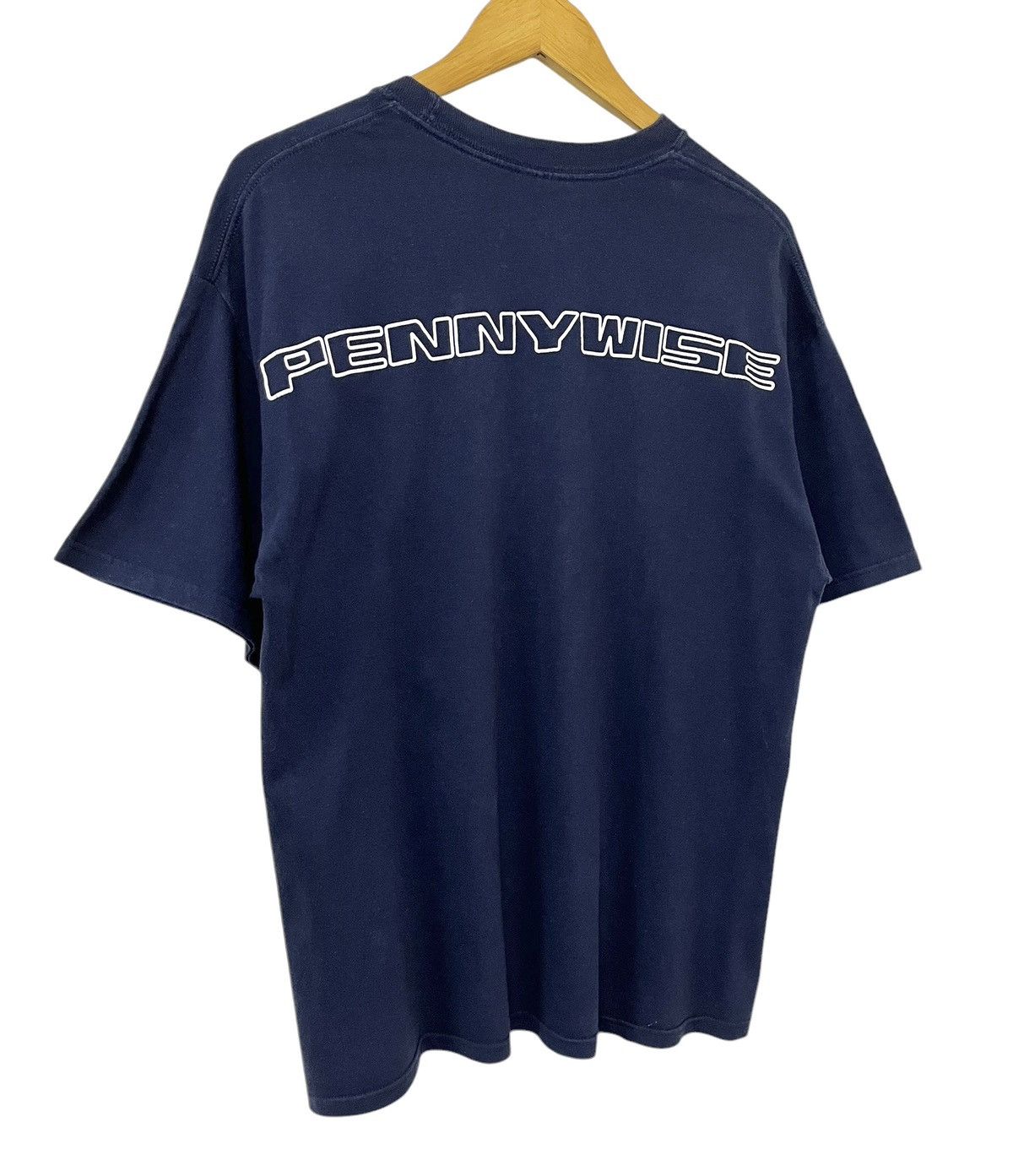 Band Tees VINTAGE 00s PENNYWISE ALBUMS SONGS TOUR PUNK BAND TSHIRT Size US L / EU 52-54 / 3 - 9 Thumbnail