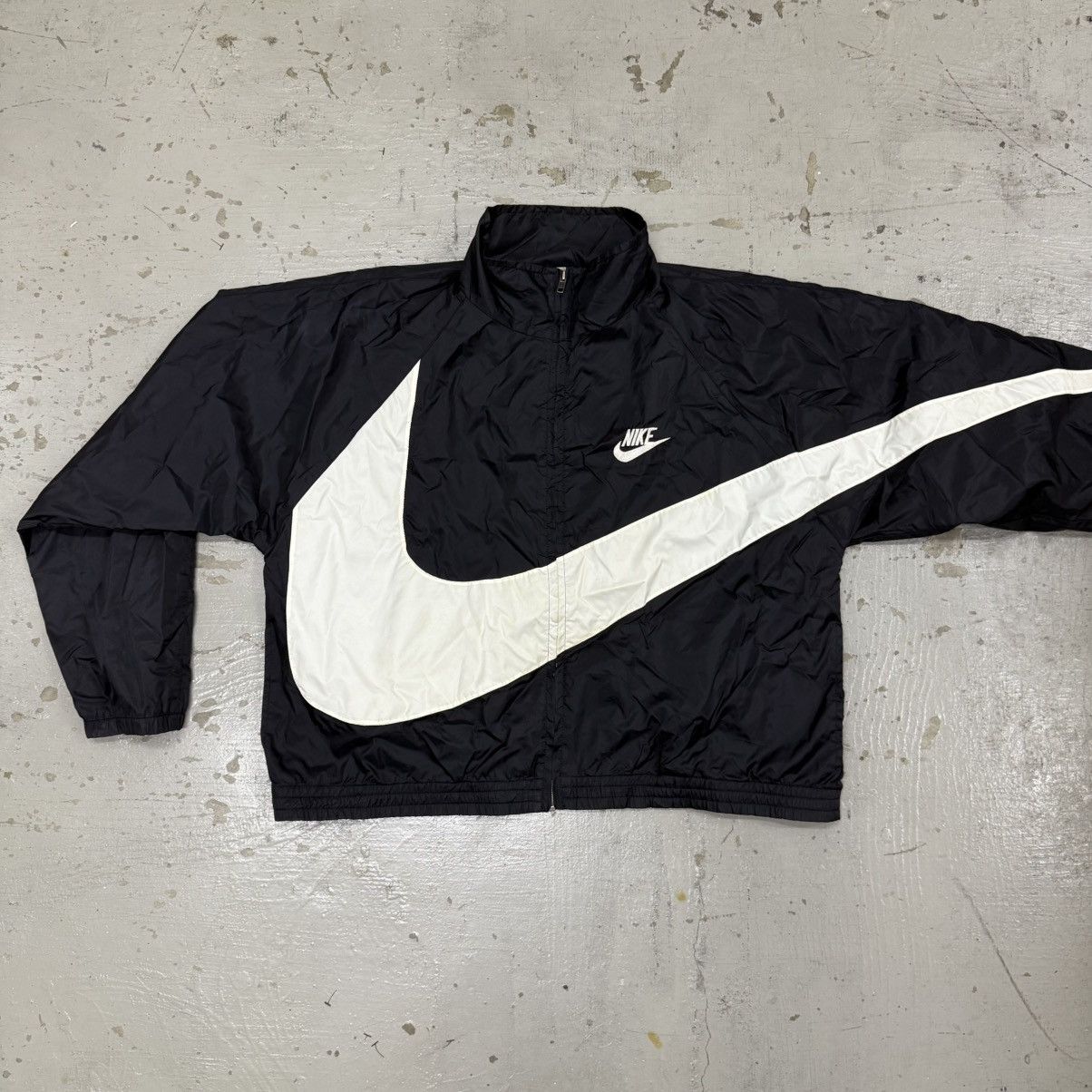 Nike Vintage Nike Big Logo Swoosh Windbreaker Size US M / EU 48-50 / 2 - 2 Thumbnail