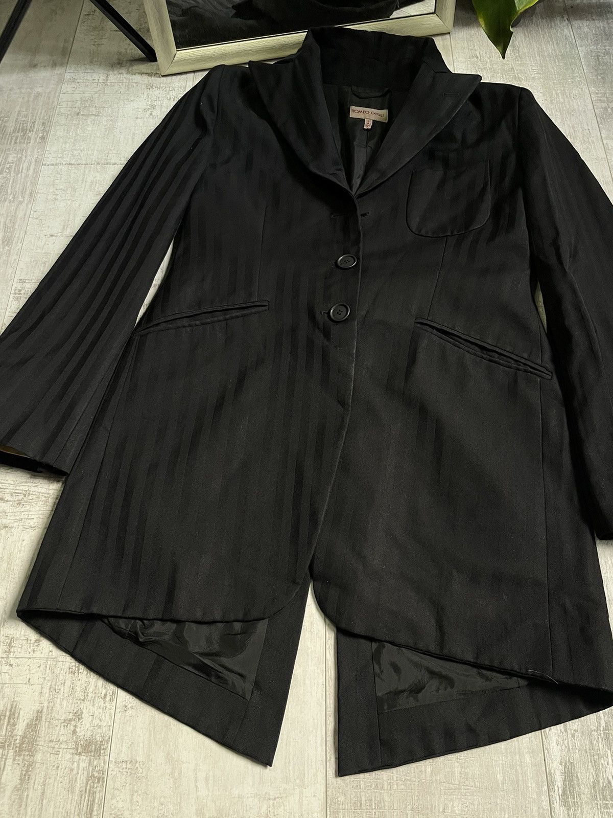 Romeo Gigli *RARE* Romeo Gigli Vintage 80’s Blazer Black Size 42L - 5 Thumbnail