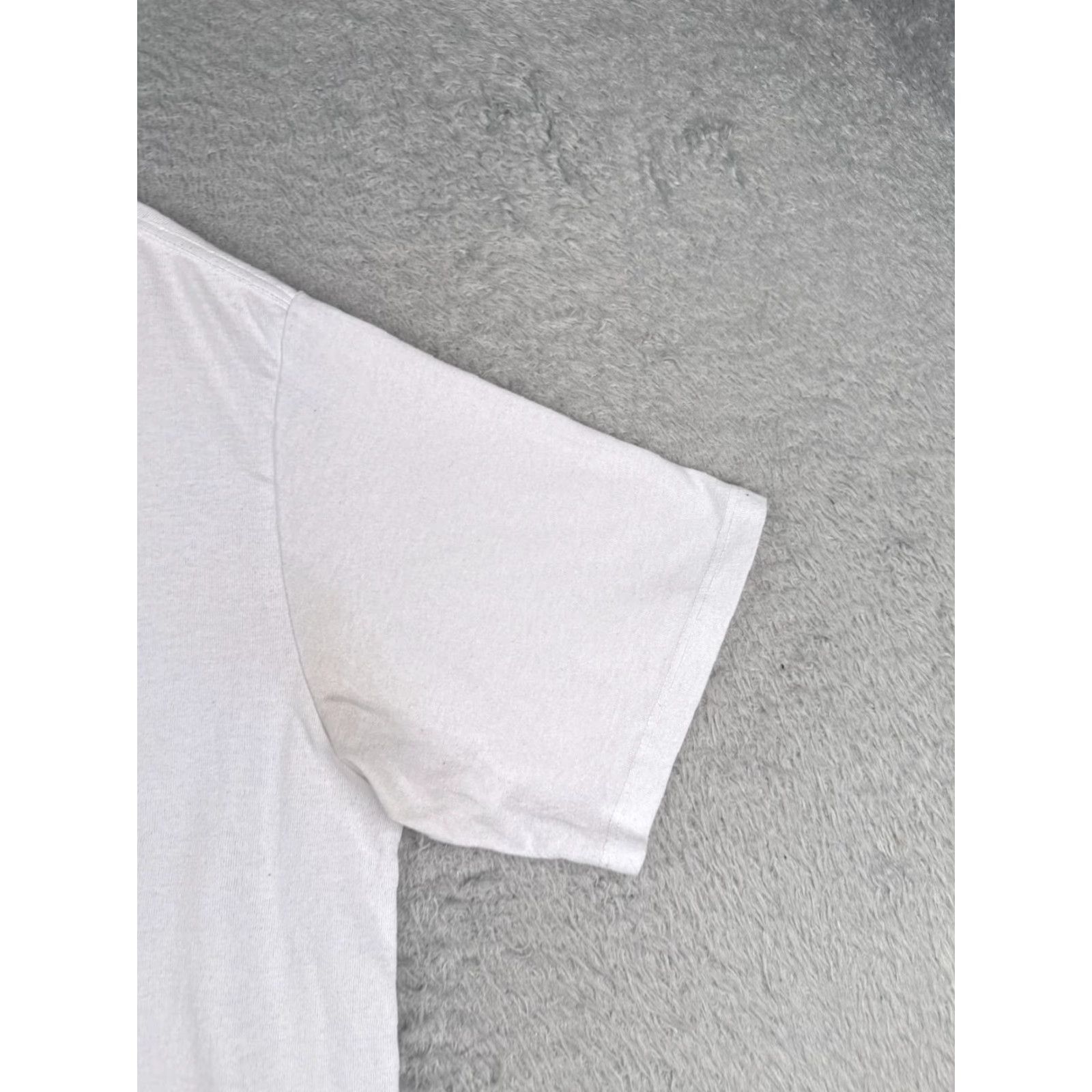 Patagonia Patagonia Shirt Men M White Logo Responsibili-Tee Pocket Cotton Blend Crew Neck Short Sleeve All Seasons Size US M / EU 48-50 / 2 - 2 Thumbnail