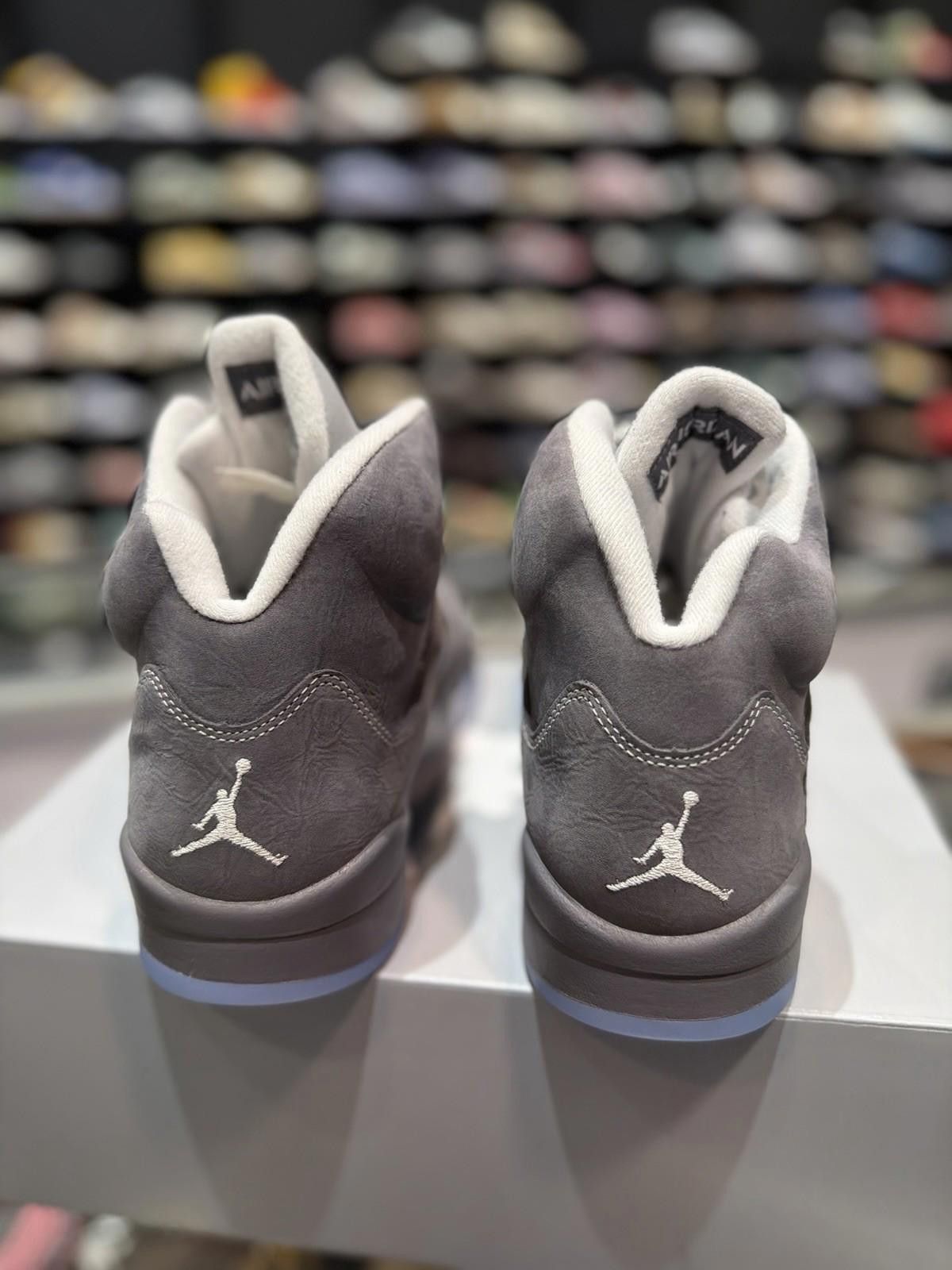 Jordan Brand Jordan Air Jordan 5 Retro DD0587-002 Wolf Grey Nubuck (13) Size US 13 / EU 46 - 3 Thumbnail