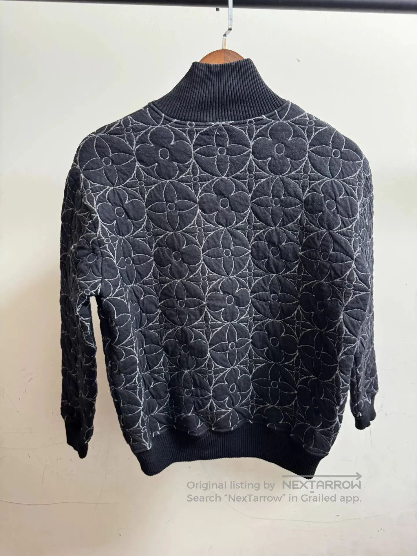 Louis Vuitton Louis Vuitton Floral Embroidered Quilted Jacket. Size S / US 4 / IT 40 - 2 Thumbnail