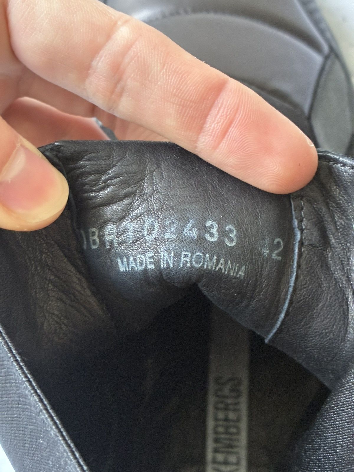 Dirk Bikkembergs Archive Dirk Bikkembergs Vibram Chelsea Boots Size US 9 / EU 42 - 8 Thumbnail