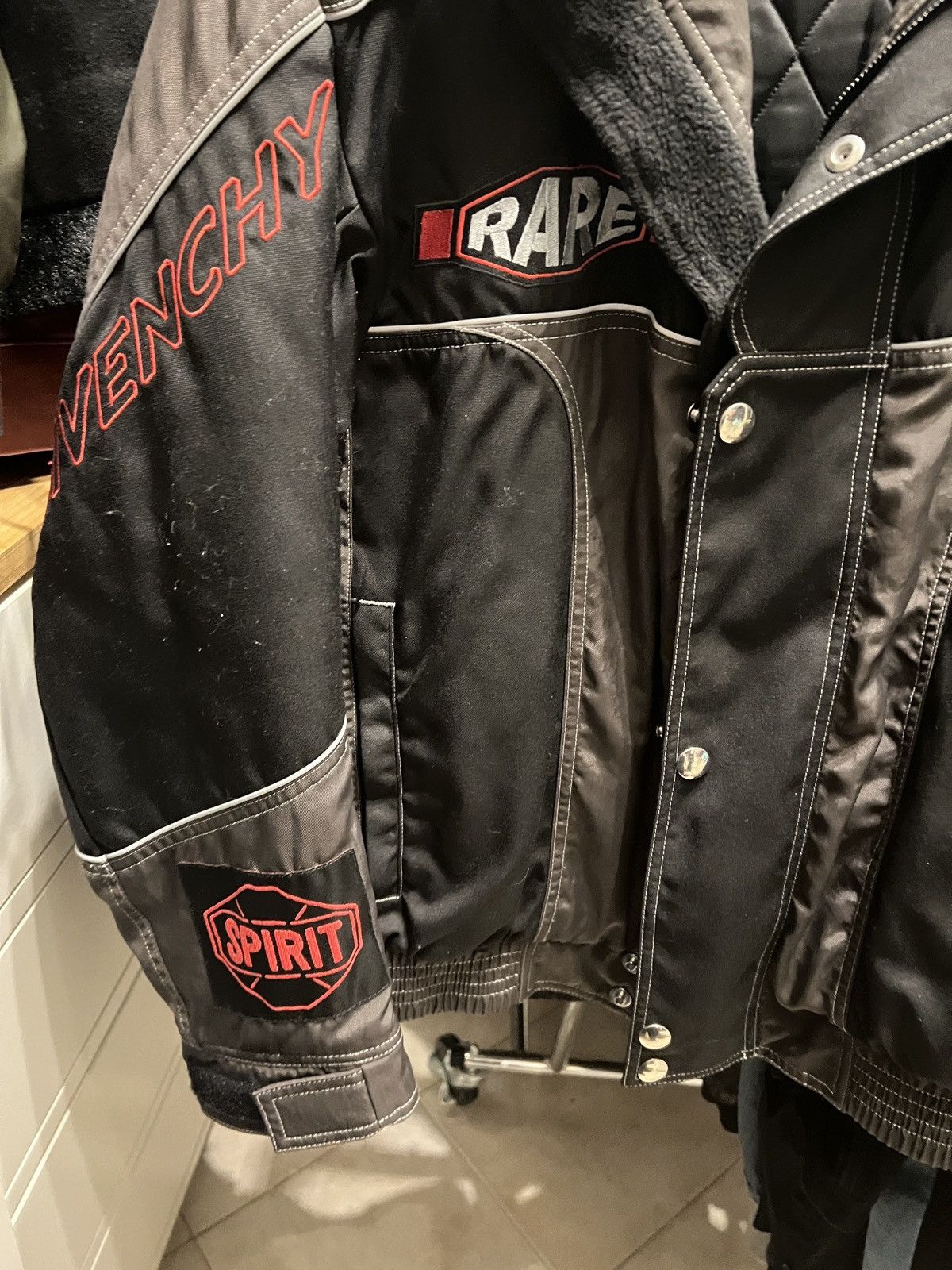 Givenchy Givenchy x Rare Spirit SS2020 multi logo motorcycle jacket Size US M / EU 48-50 / 2 - 2 Thumbnail