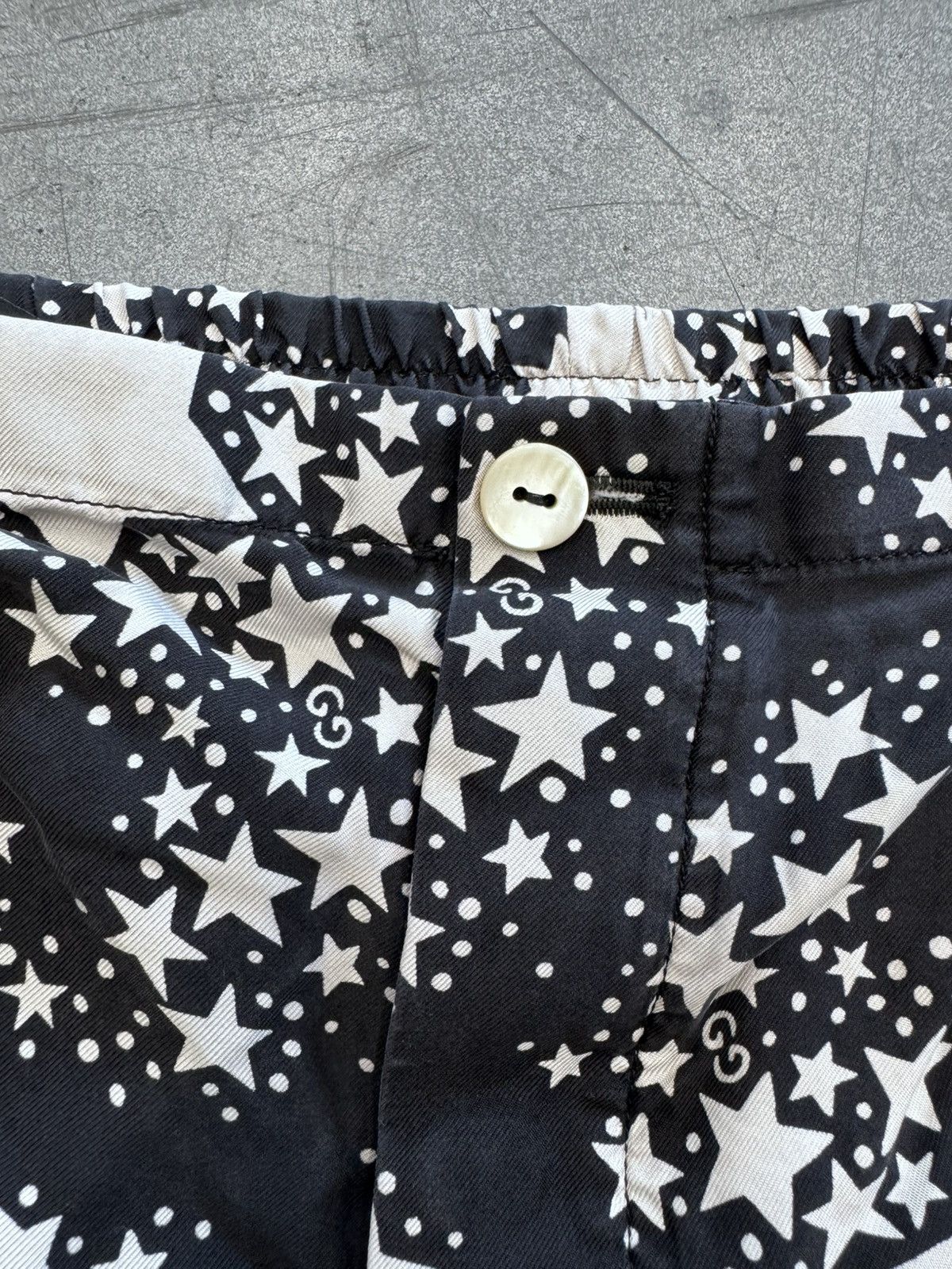 Gucci Gucci GG Star Monogram Logo Silk Shorts Size 54 Size US 36 / EU 52 - 4 Thumbnail