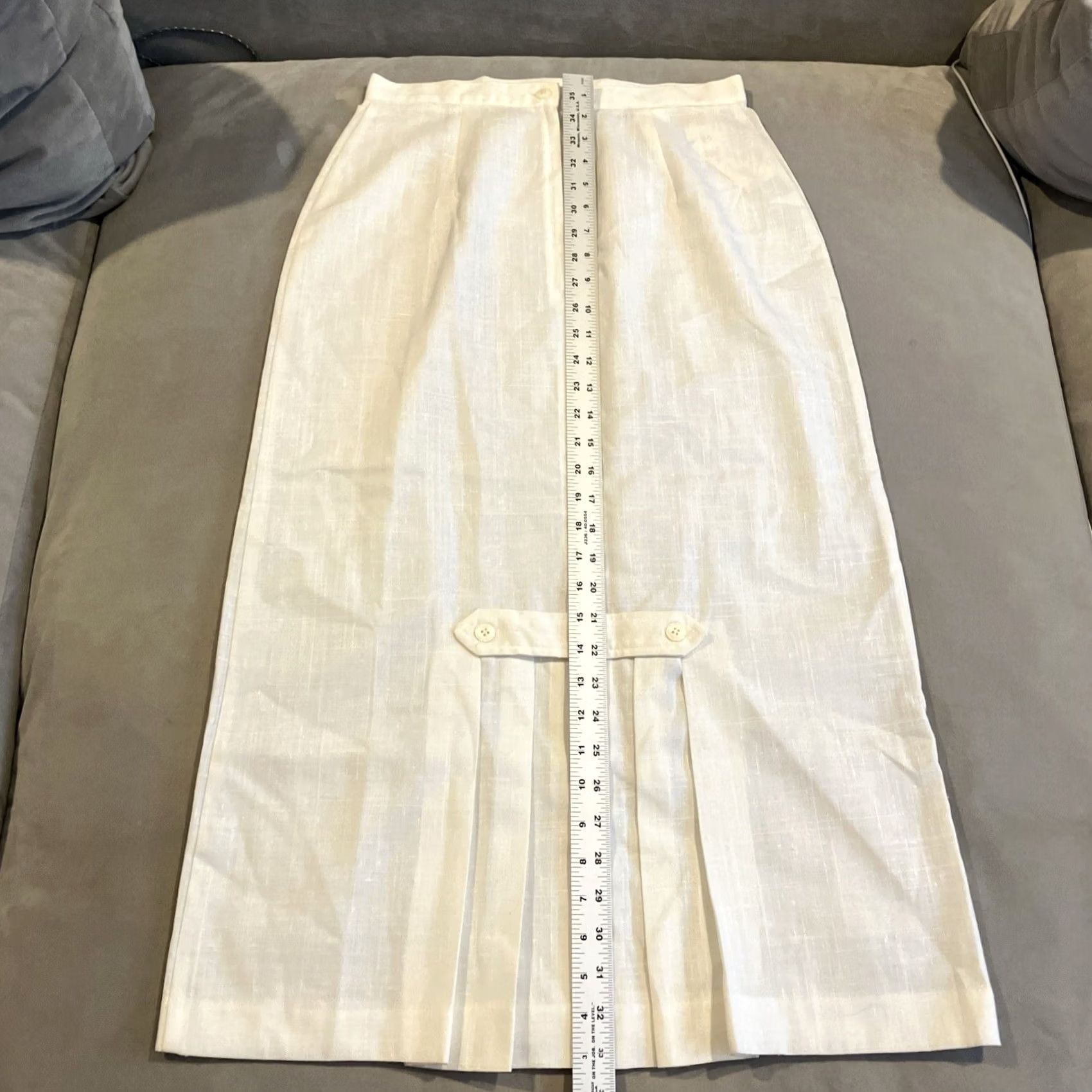 Vintage VINTAGE Michele White Linen Skirt Midi Button Belt On Back Size 11/12 Women Skirt Retro Straight & Pencil White Mens? Size 32" / US 10 / IT 46 - 4 Thumbnail
