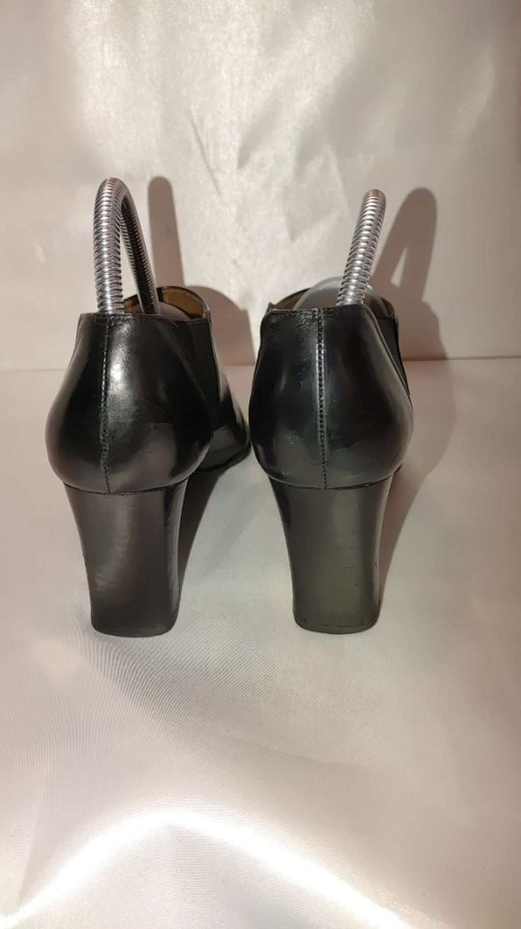 Stuart Weitzman Stuart Weitzman Size 9.5 Size US 9.5 / IT 39.5 - 7 Thumbnail