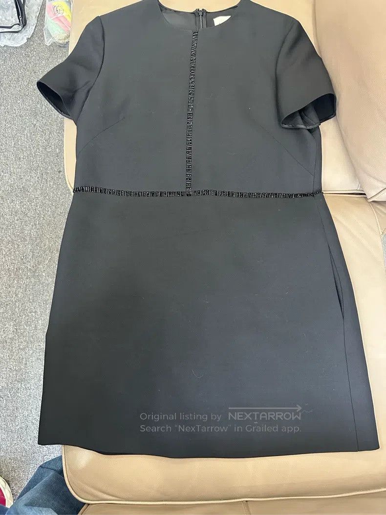 Valentino Valentino dress Size M / US 6-8 / IT 42-44 - 1 Thumbnail