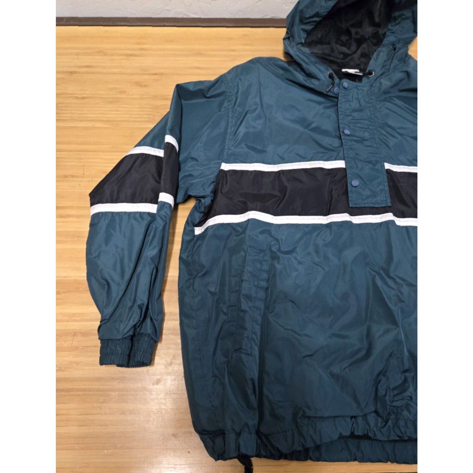 Nike VINTAGE Nike Windbreaker Jacket Mens Large Green 1/4 Zip Nylon White Tag Size US L / EU 52-54 / 3 - 4 Thumbnail