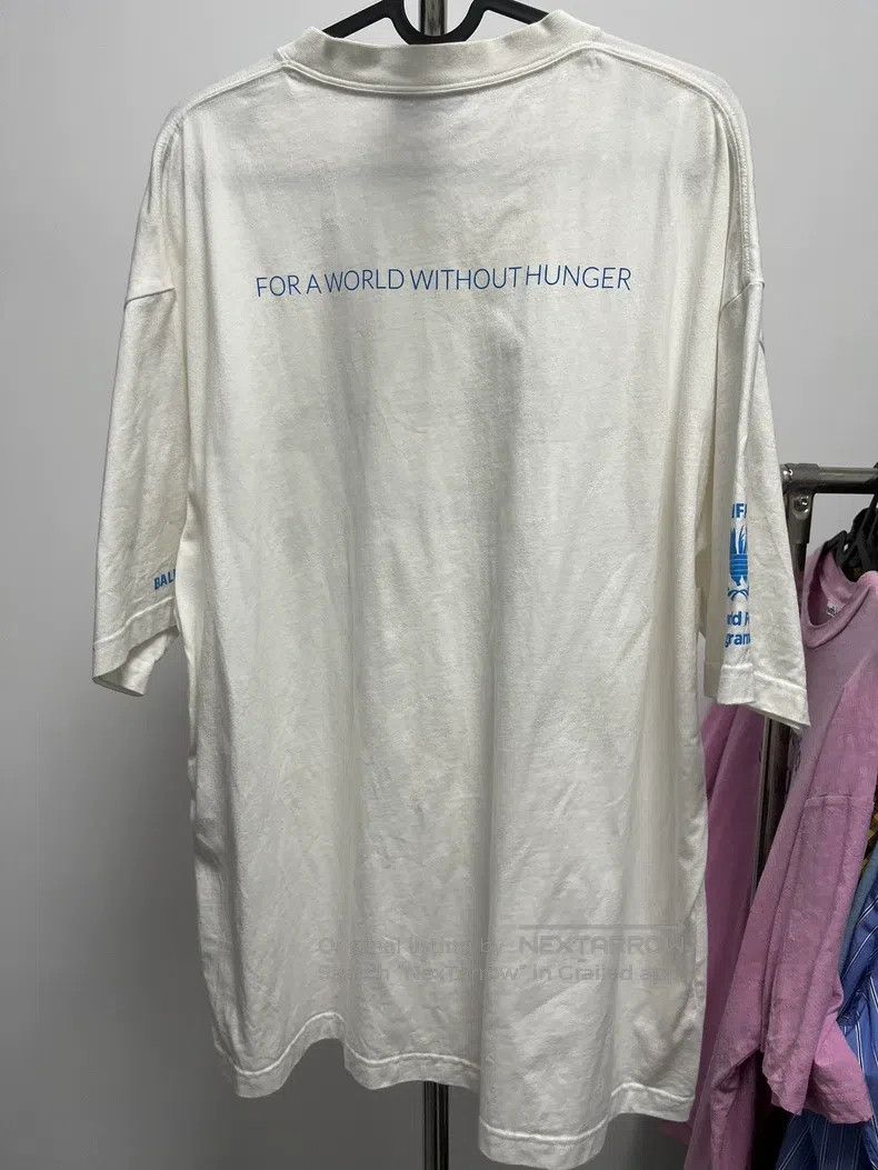 Balenciaga Balenciaga White Charity Generation 2 Slogan Logo Short-Sl Size US XL / EU 56 / 4 - 2 Thumbnail
