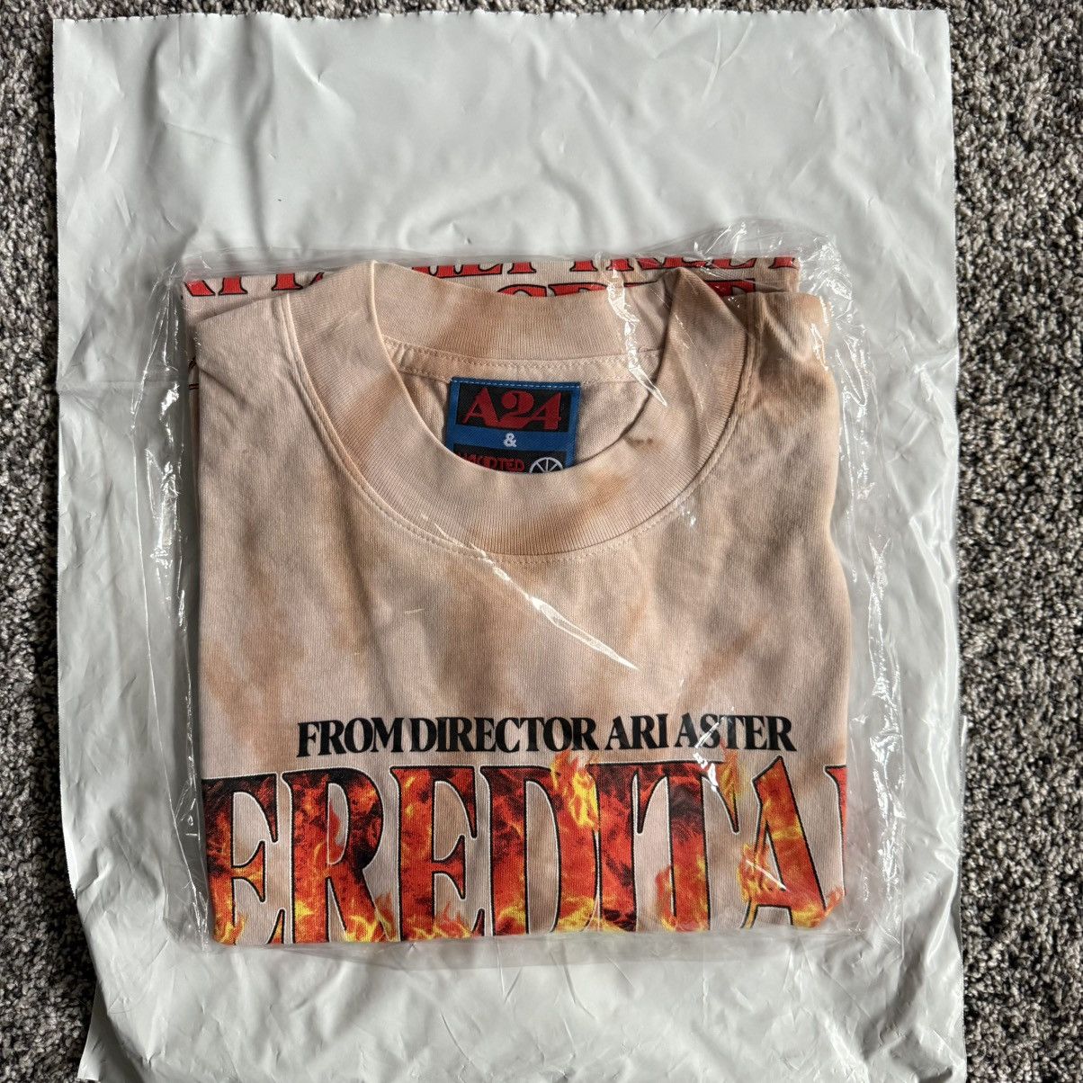 A24 A24 Hereditary Family Secret Tee T-Shirt BRAND NEW SEALED L Size US L / EU 52-54 / 3 - 1 Thumbnail