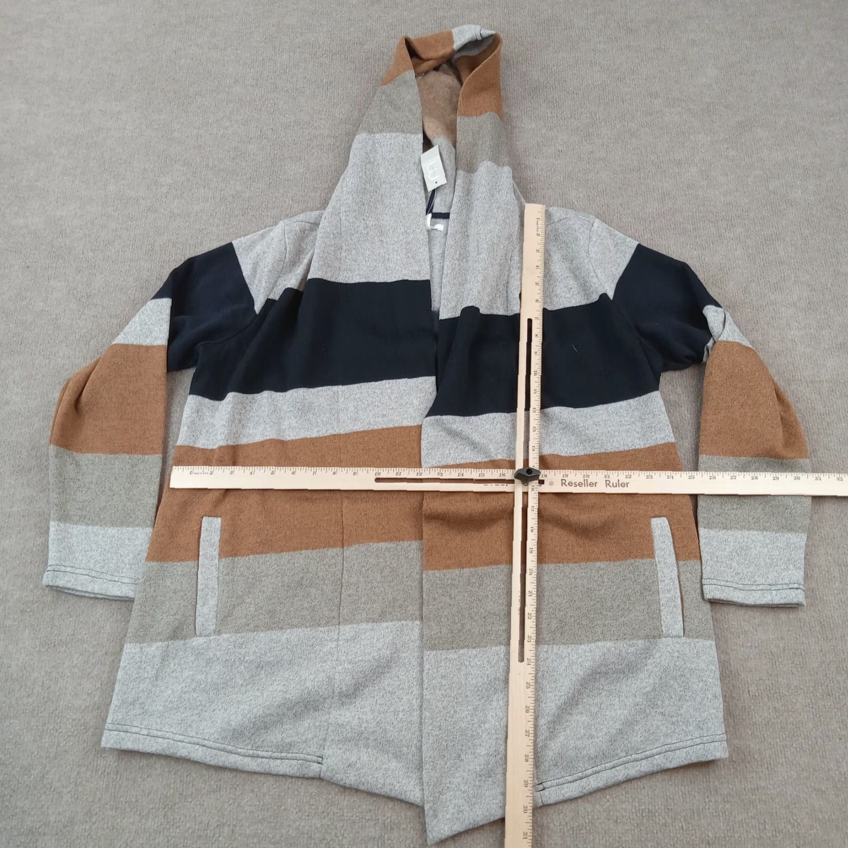Vintage Maurices Women's XL Gray Striped Open Front Hooded Cardigan Sweater Size XL / US 12-14 / IT 48-50 - 2 Thumbnail