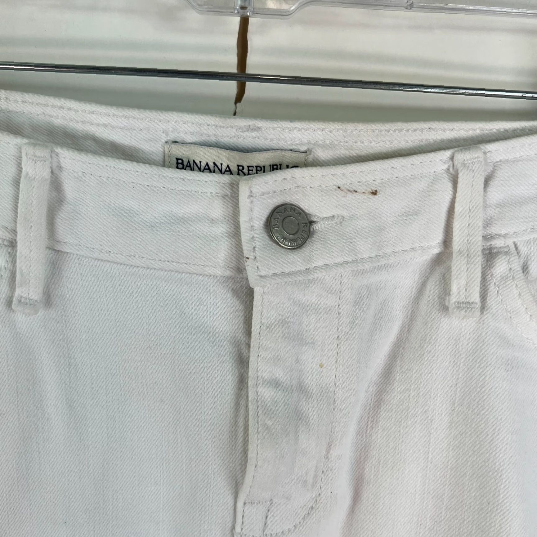 Banana Republic Banana Republic Denim Mini Skirt Womens 10 White 33W - Mini Skirt Women's 10 White Denim Cotton Blend Spandex Vintage? No. 80s 90s Theme (Sorted) Size 32" / US 10 / IT 46 - 2 Thumbnail