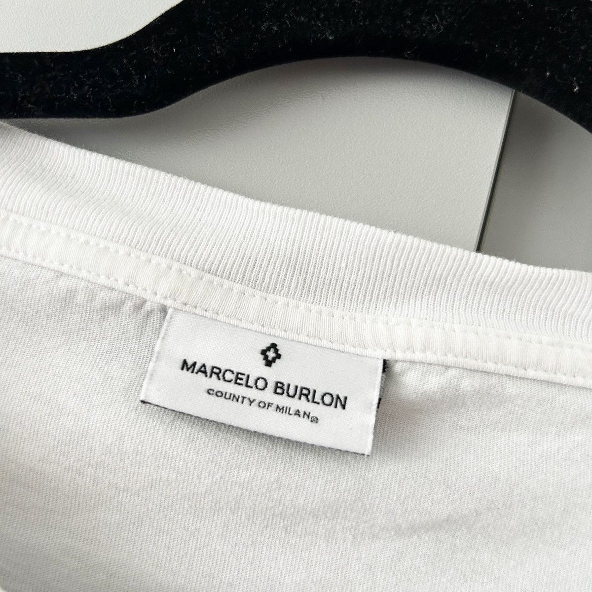 Marcelo Burlon Marcelo Burlon country of Milan Size US M / EU 48-50 / 2 - 3 Thumbnail