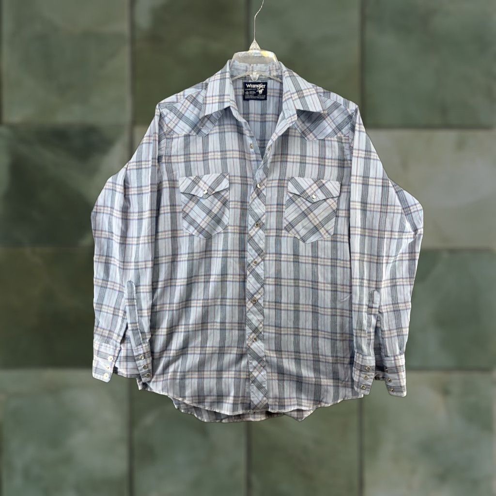 Wrangler VINTAGE Wrangler Cowboy Shirt Mens M Blue Plaid USA 15 1/2 X 33 Cowboy Shirt Mens M Blue Plaid USA 15 1/2 X 33 Vintage Wrangler Size US M / EU 48-50 / 2 - 1 Thumbnail